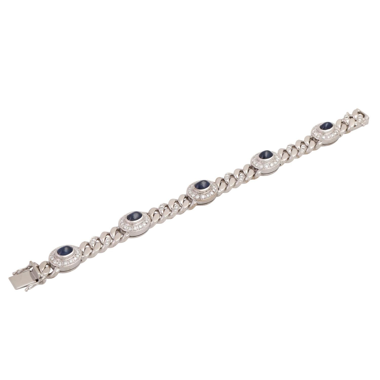 Bracelet with 5 Sapphire Cabochons and Brilliant-Cut Diamonds In Excellent Condition For Sale In Stuttgart, BW