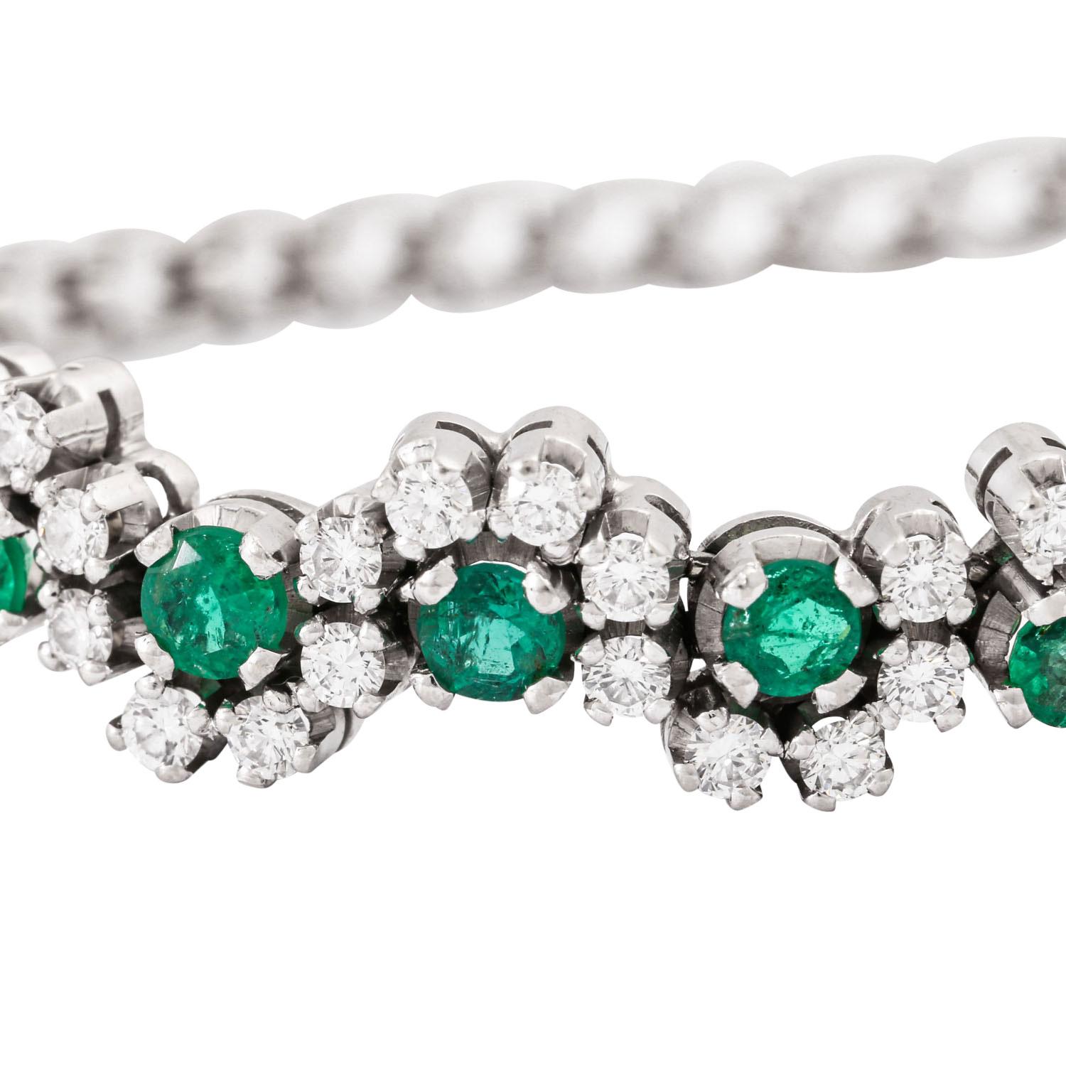 Bracelet with 8 Emeralds Total Approx. 1.09 Ct and Brilliant-Cut Diamonds Total For Sale 1