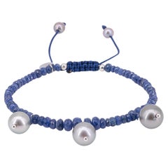Blue sapphire bracelet, with 3 Tahiti pearls 