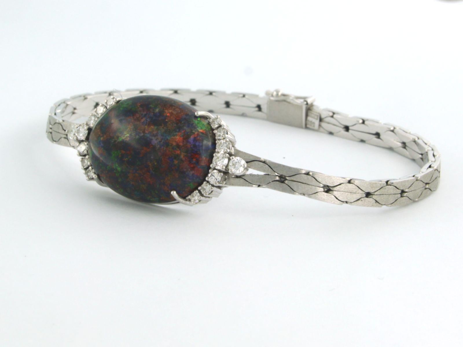 De las mujeres Pulsera con ópalo negro y diamantes talla brillante de hasta 0,50 ct Oro de 14k en venta