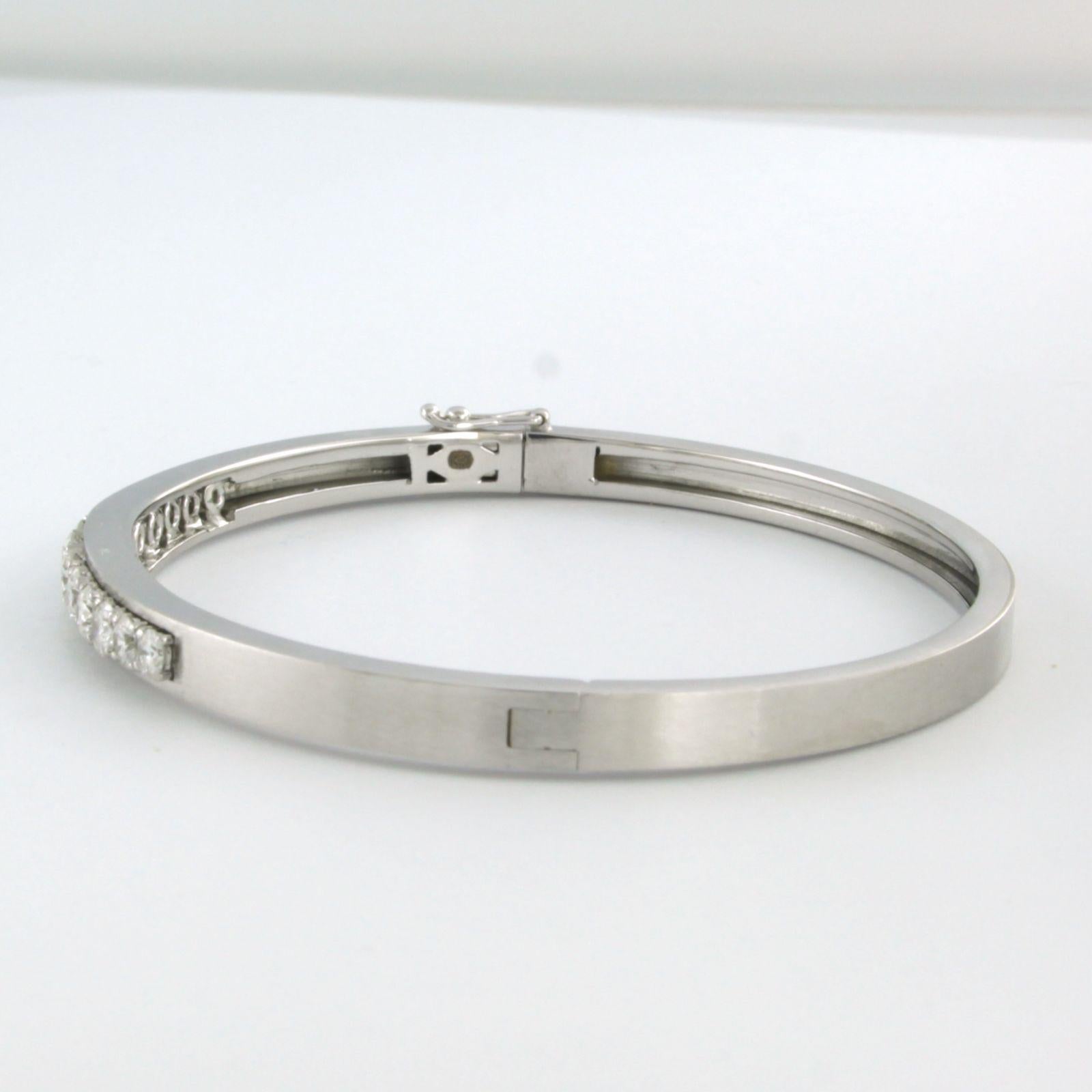 Bracelet avec diamants de taille brillant Up & Up Up 1.50ct Or blanc 18k en vente 1