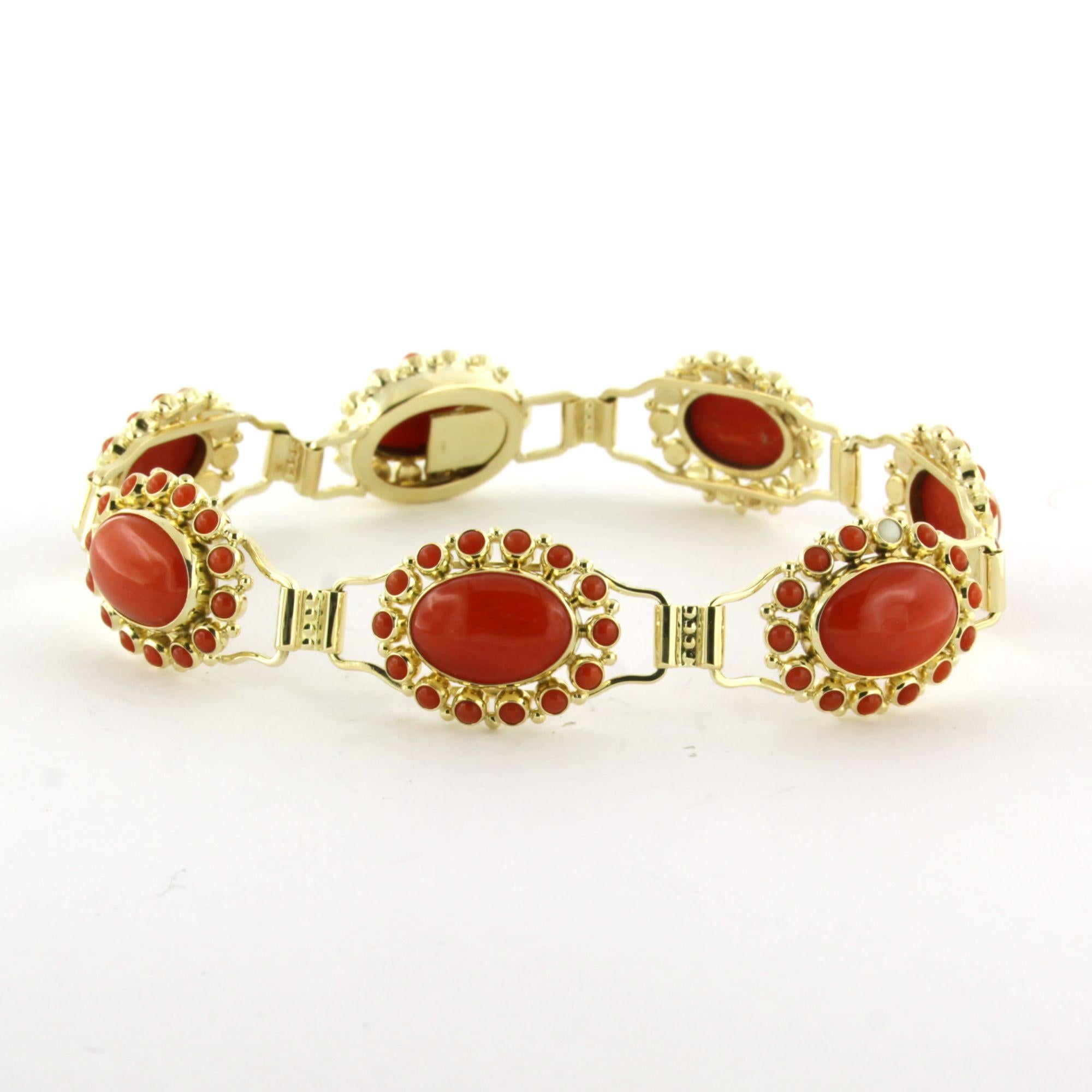 Bracelet with coral 14k yellow gold 18.6 grams For Sale 1