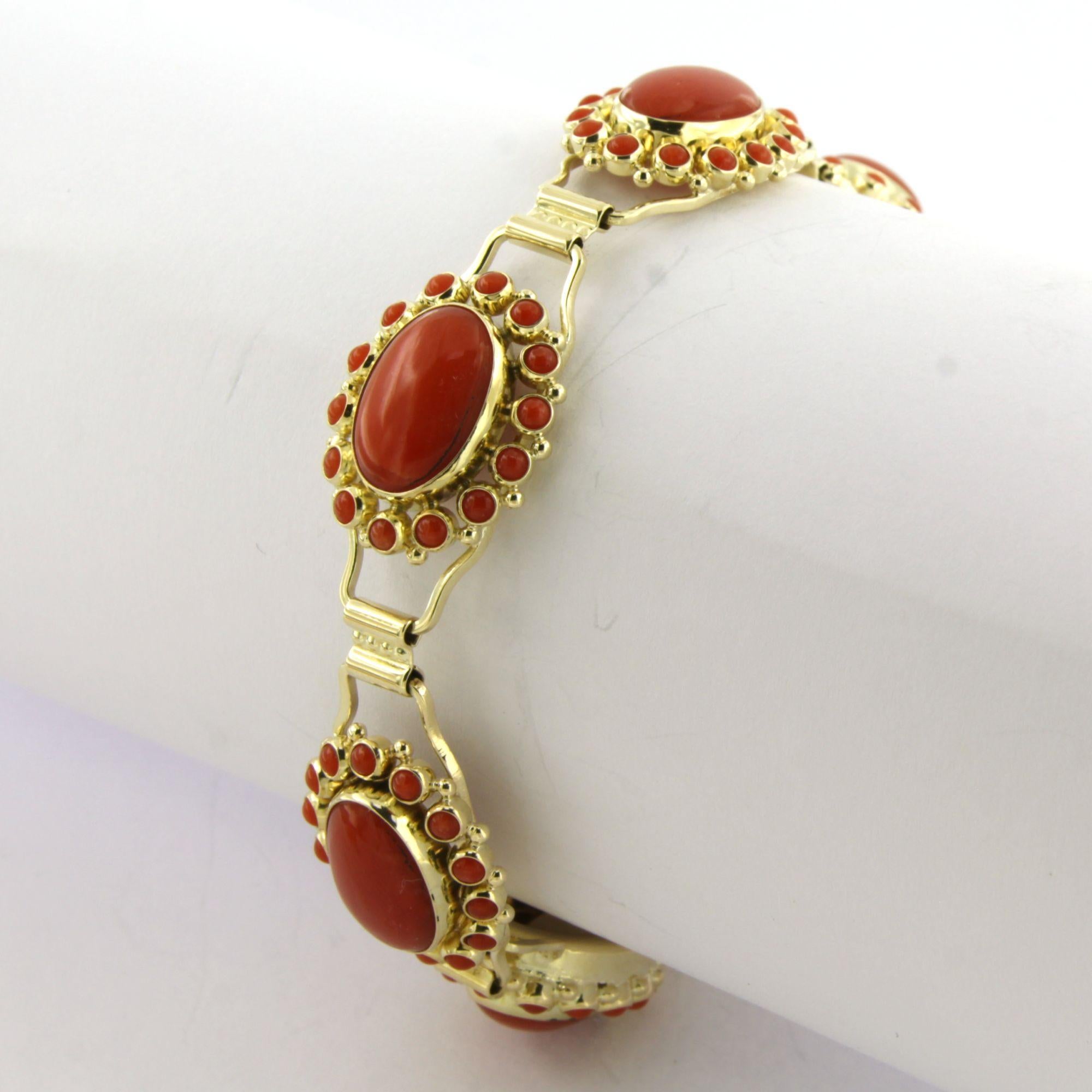 Bracelet with coral 14k yellow gold 18.6 grams For Sale 2