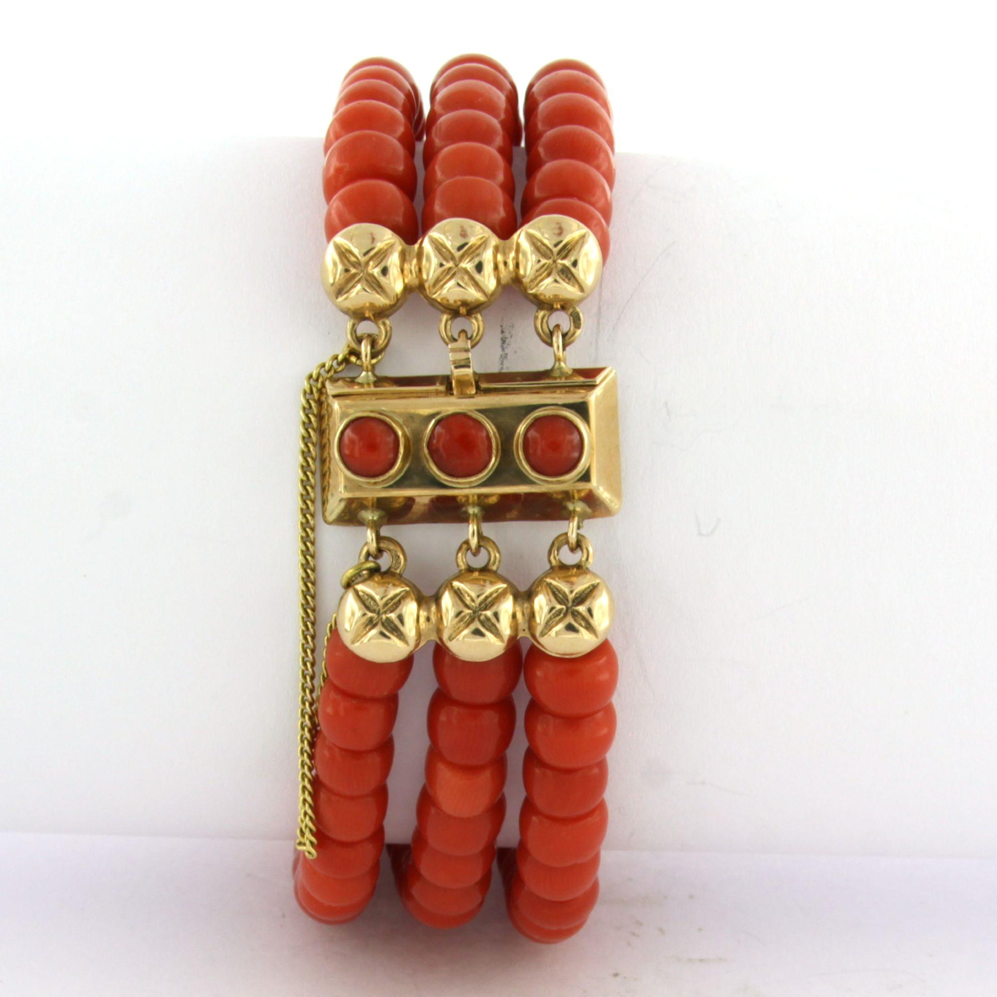 Perle Bracelet de perles de corail sur or jaune 14k 24,3 grammes en vente