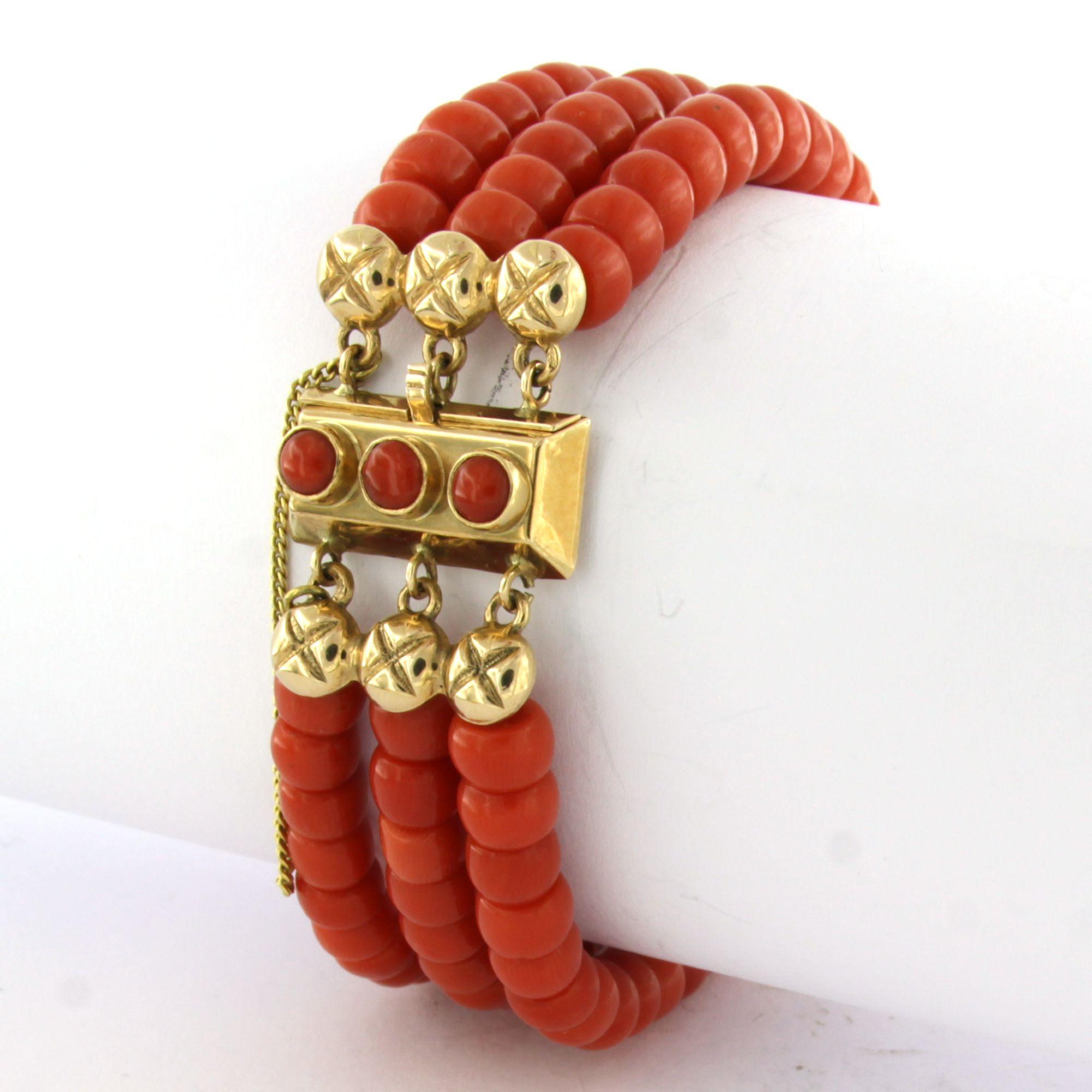 Bracelet de perles de corail sur or jaune 14k 24,3 grammes Pour femmes en vente