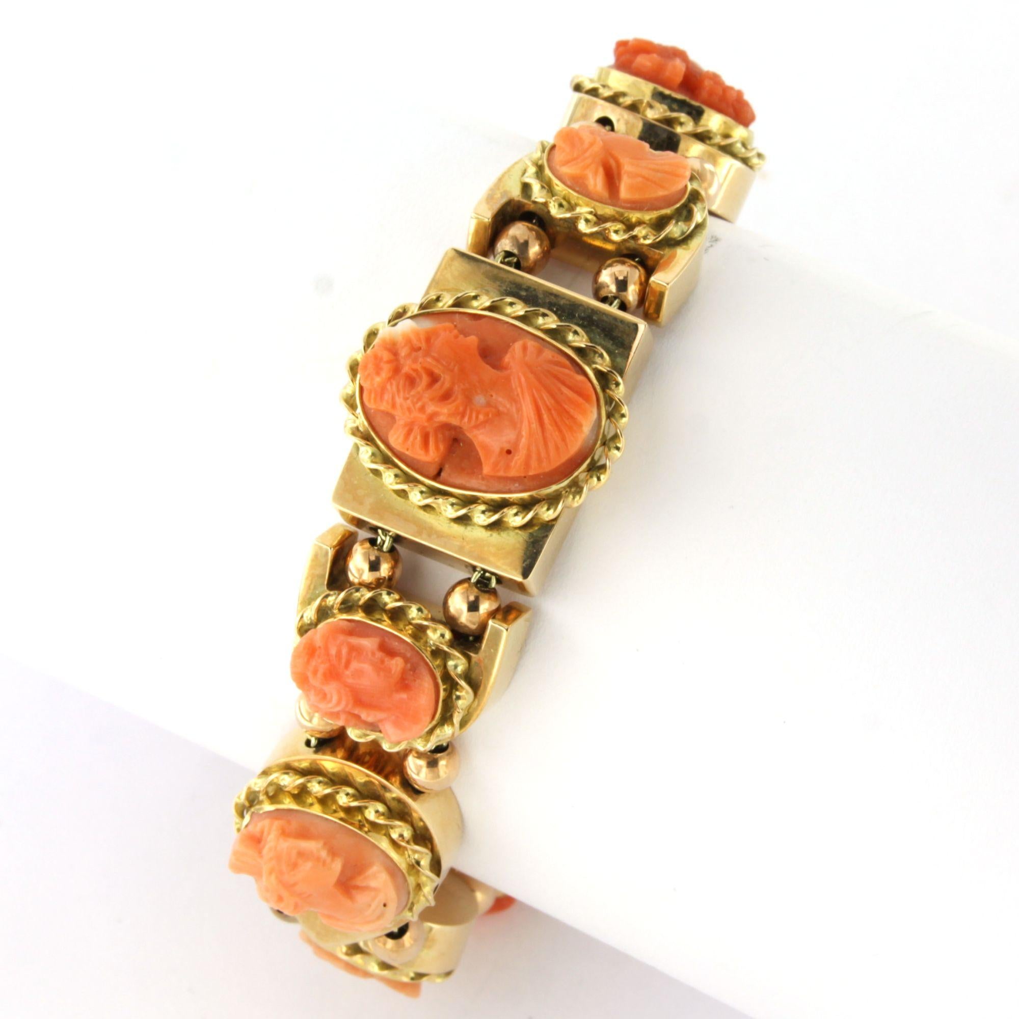 Armband mit geschnitztem Korallenporträt - 14k Gold - 19 cm (Moderne) im Angebot