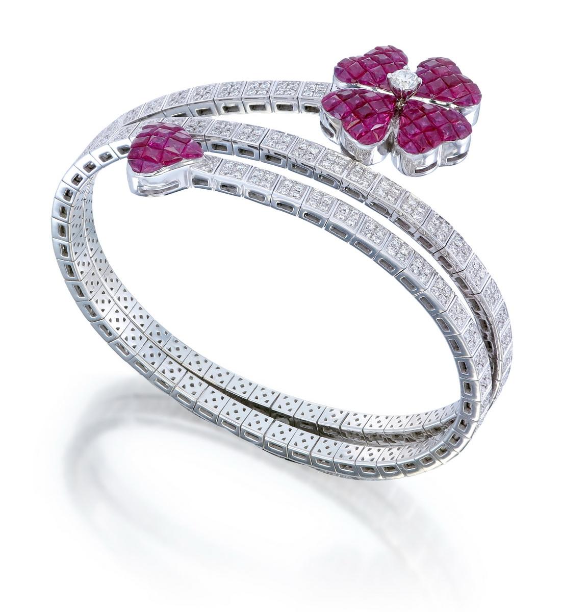 French Cut Bracelet with diamonds and invisible set Ruby