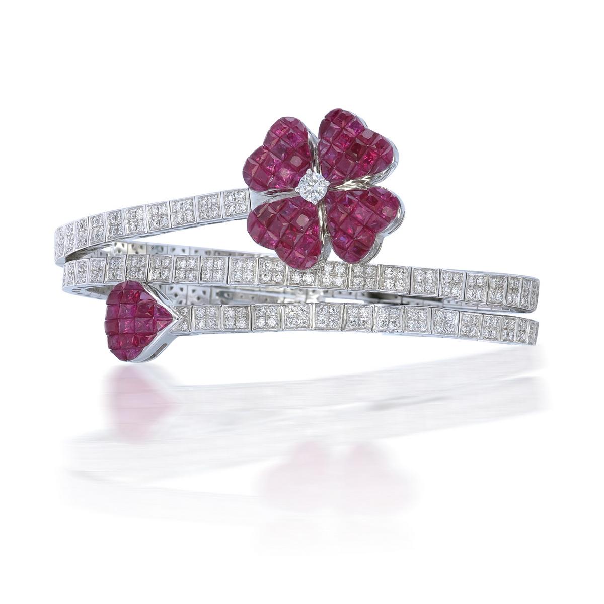 Bracelet with diamonds and invisible set Ruby In New Condition In Khet Bang Rak, Krung Thep Maha Nakhon
