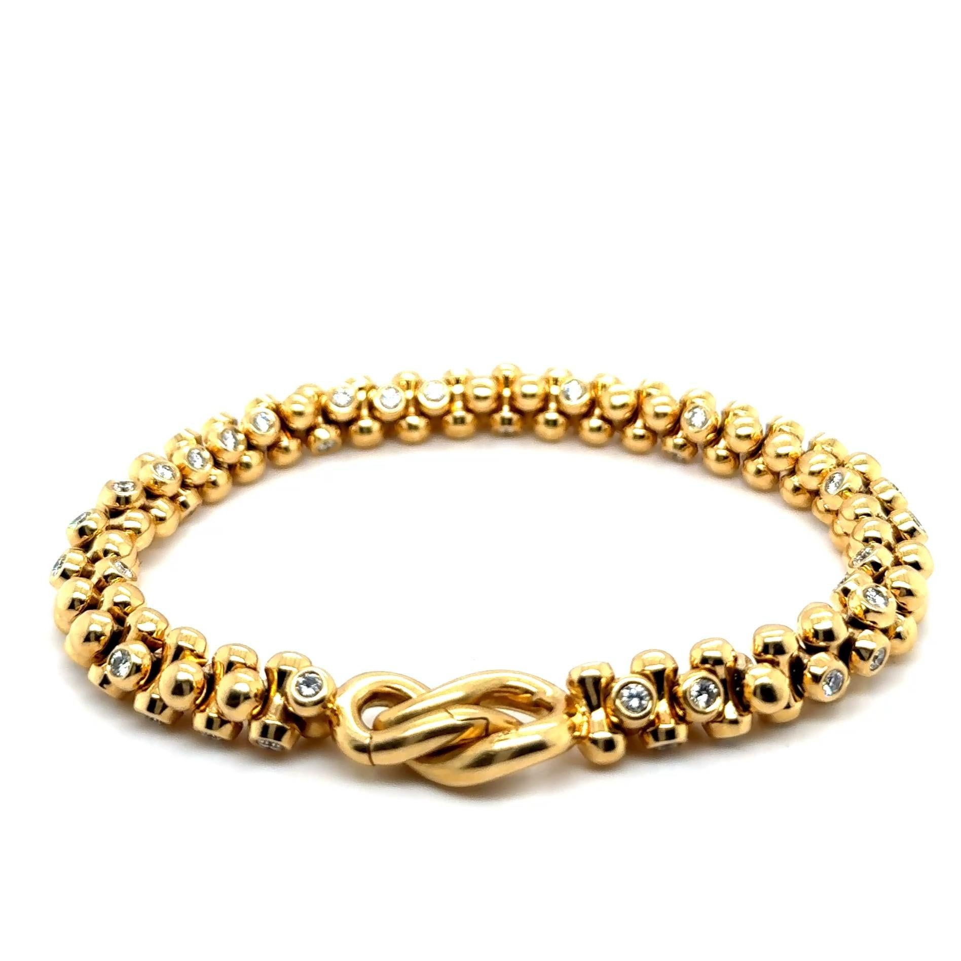 Armband aus 18 Karat Gelbgold mit Diamanten von Tamara Comolli 7