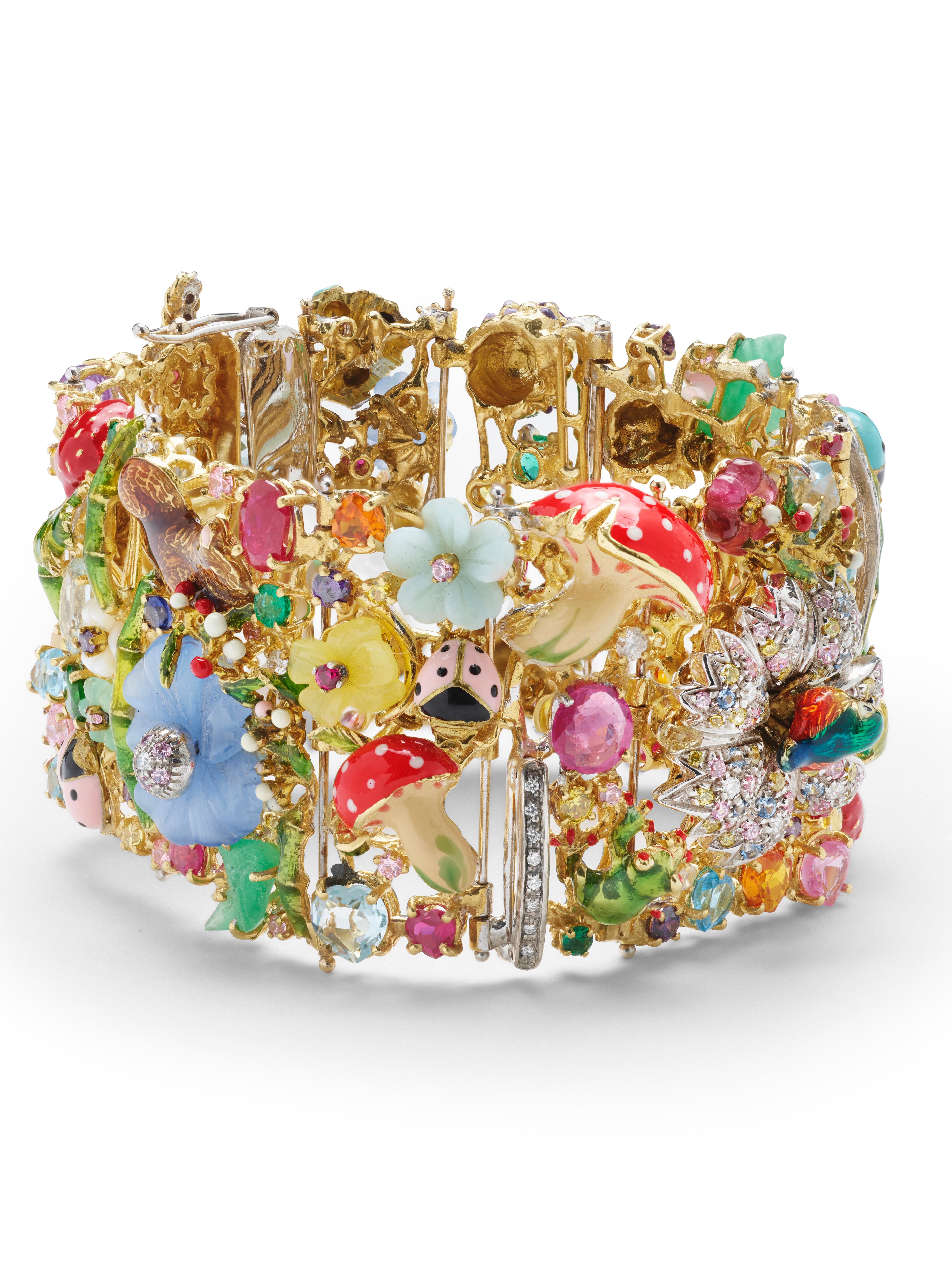 Bracelet Santagostino en or jaune 18 carats, émail, diamants, rubis, saphir, tourmaline Neuf - En vente à ROTTACH-EGERN, DE
