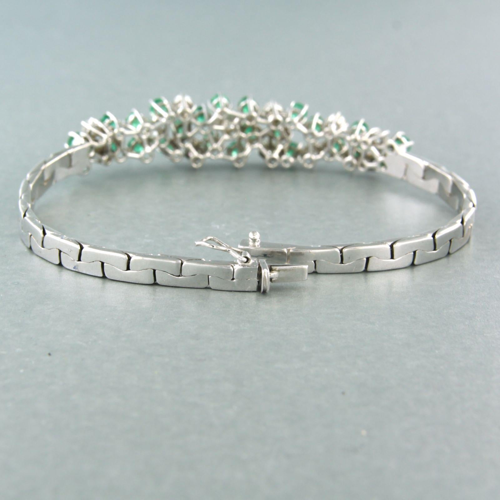 Armband mit Smaragd- und Diamanten im Brillantschliff bis zu 1,00ct 20.0 Gramm 18k Gold im Angebot 3