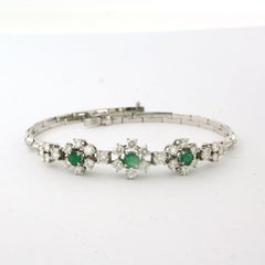 Bracelet with emerald and brilliant cut diamonds up to 2.50ct 18k white gold