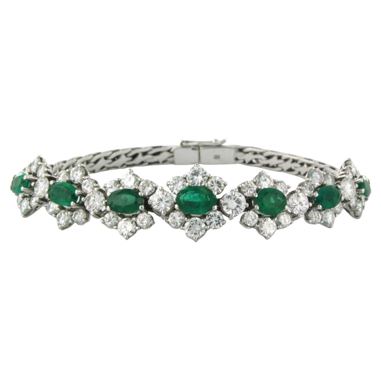 Bracelet with emerald and brilliant cut diamonds up to 6.00ct 18k white gold For Sale