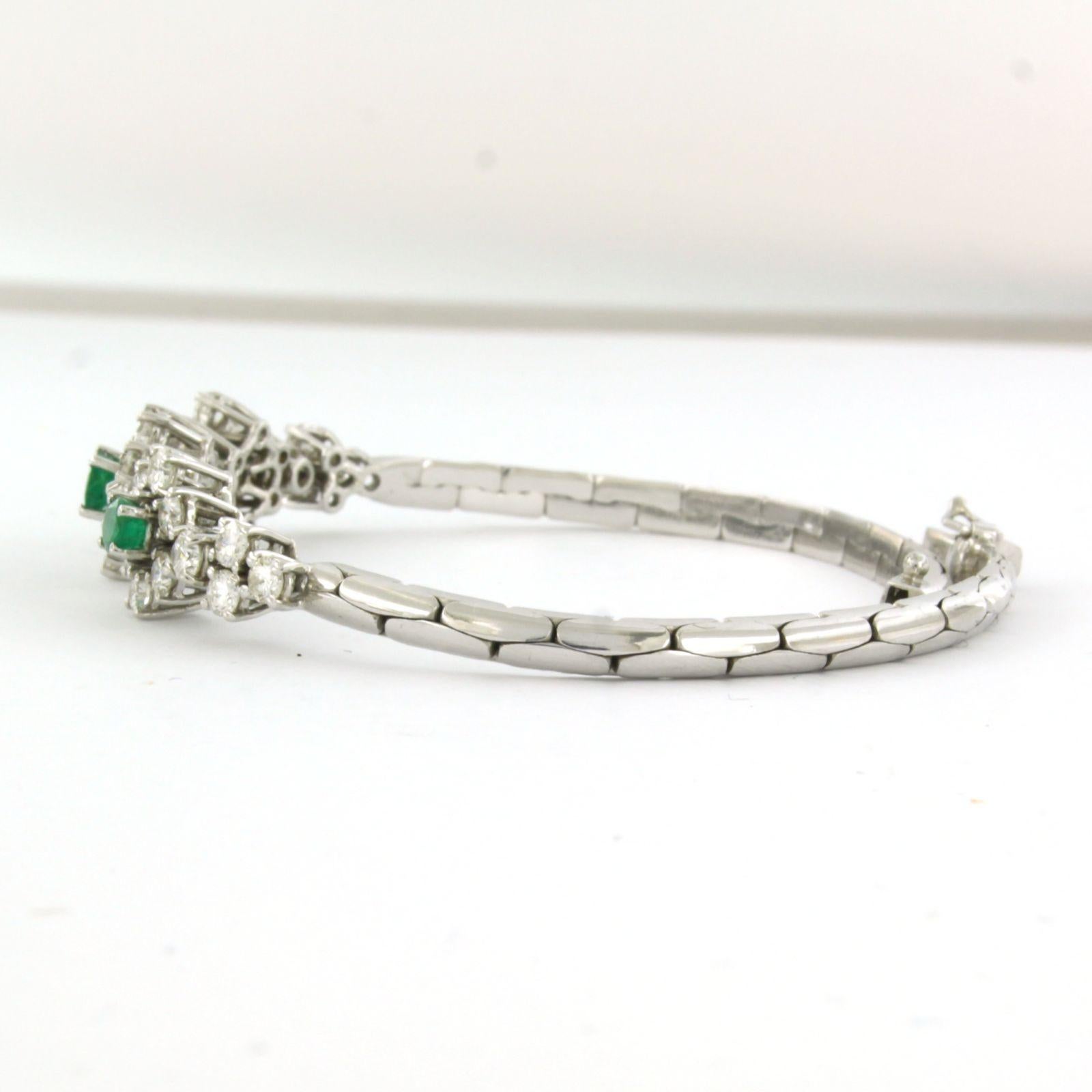 Women's Bracelet with emerald and diamonds 18k white gold For Sale