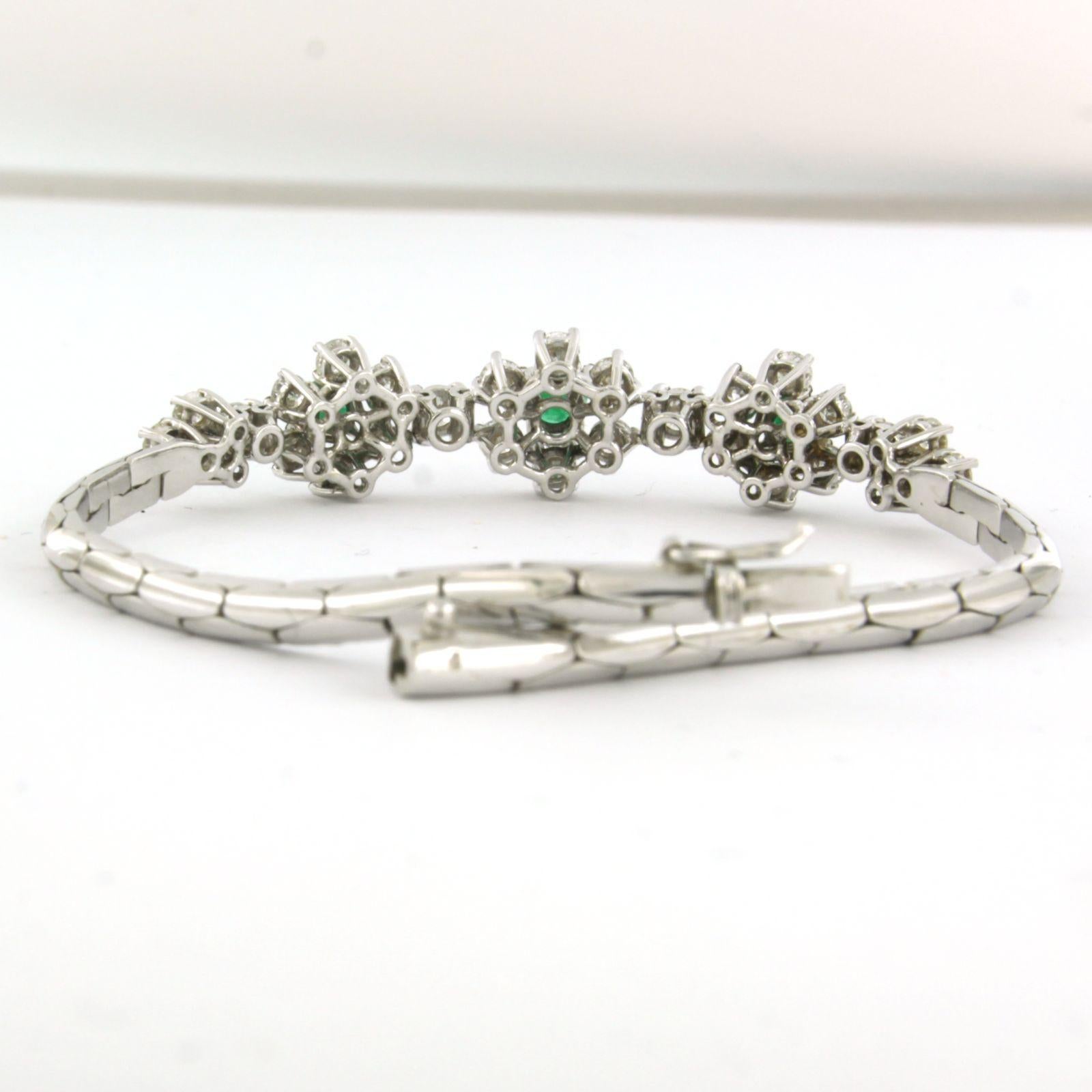 Bracelet with emerald and diamonds 18k white gold For Sale 1