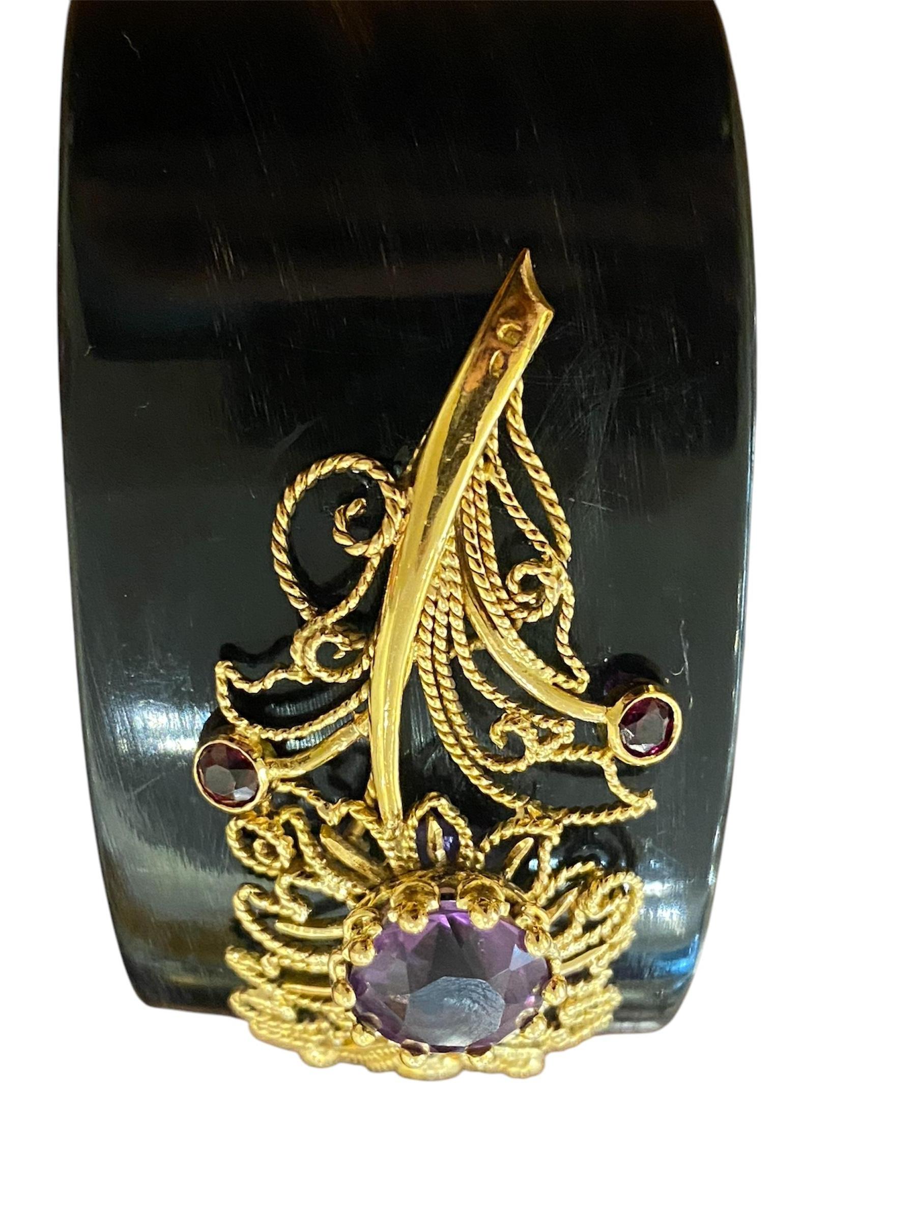 Bracelet avec application d'or, améthyste et quartz sur matière Horn Bon état - En vente à Lisboa, PT