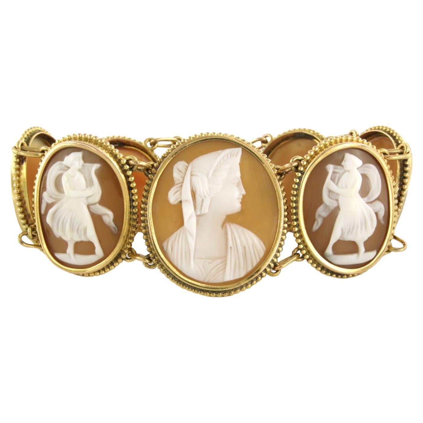 Bracelet with ladies portrait camee 14k yellow gold