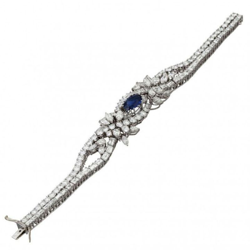 Modern Bracelet with Numerous Diamonds Total Approx. 23.5 Ct For Sale