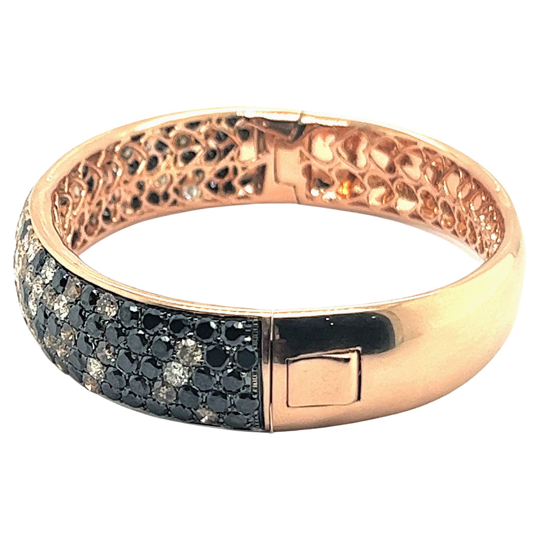 Artisan Bracelet with White, Black and Champange Diamonds in 18 Karat Red Gold For Sale