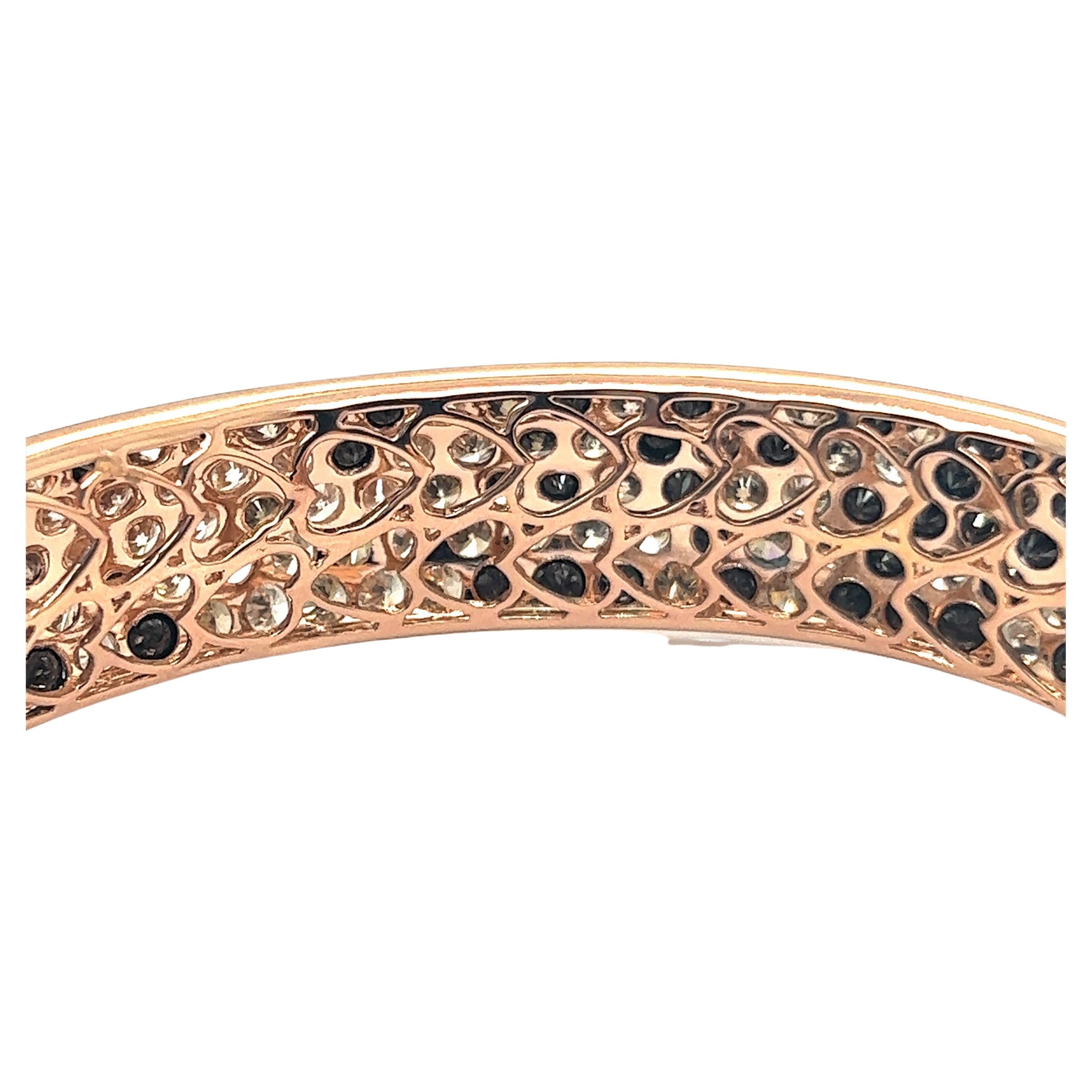 Bracelet with White, Black and Champange Diamonds in 18 Karat Red Gold For Sale 1