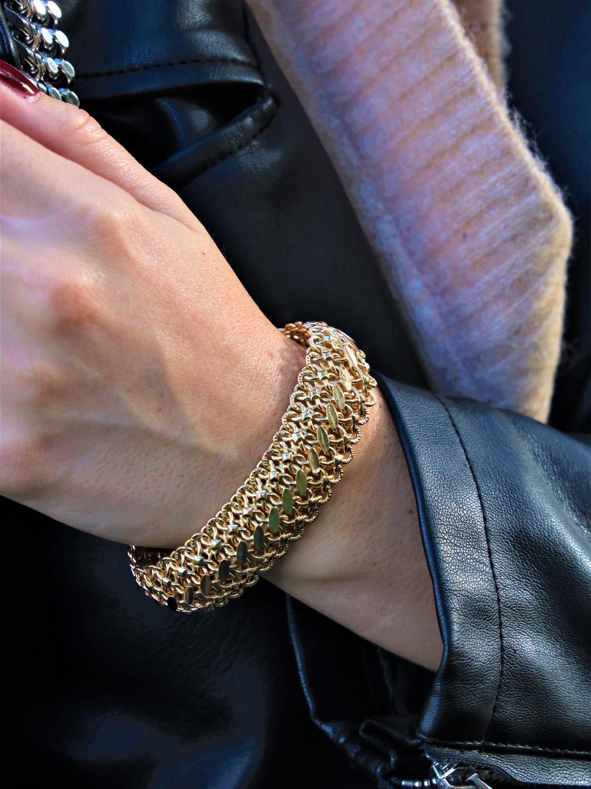 Bracelet Yellow Gold In Excellent Condition For Sale In PARIS, FR