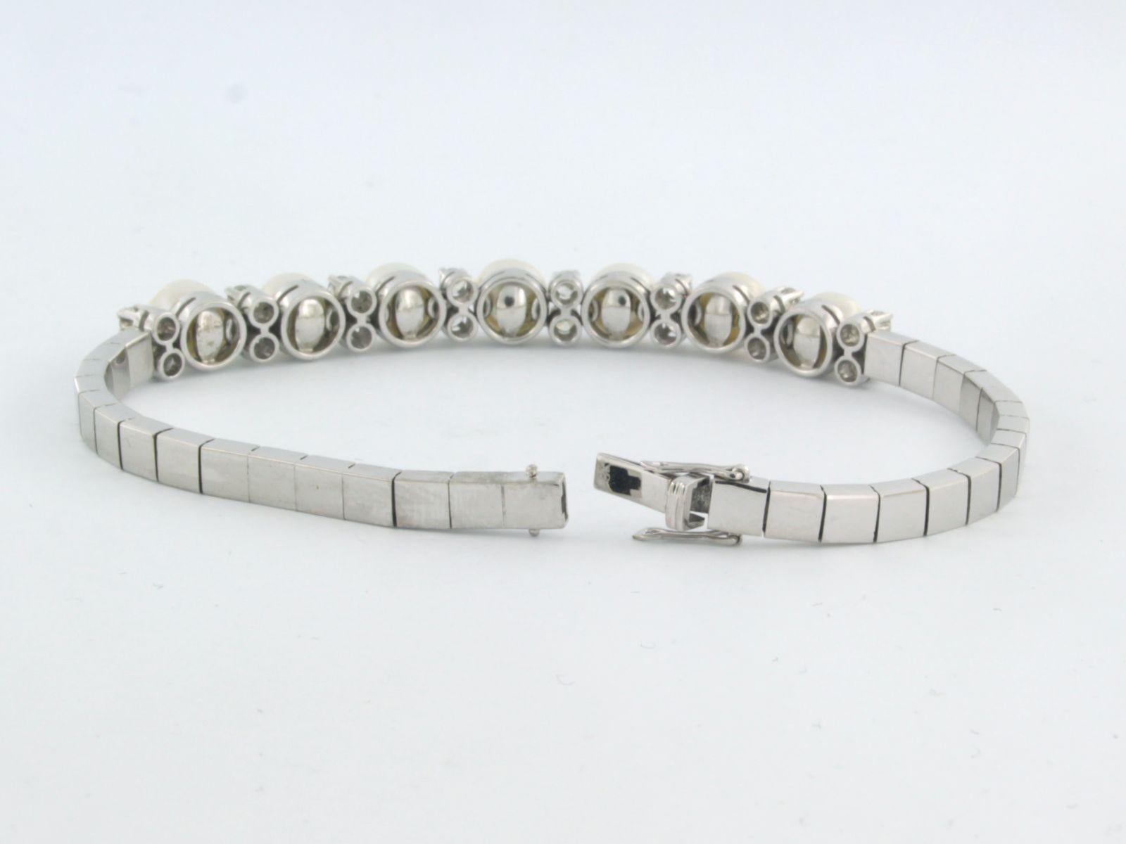 Bracelets set with pearls and diamonds 18k white gold For Sale 2