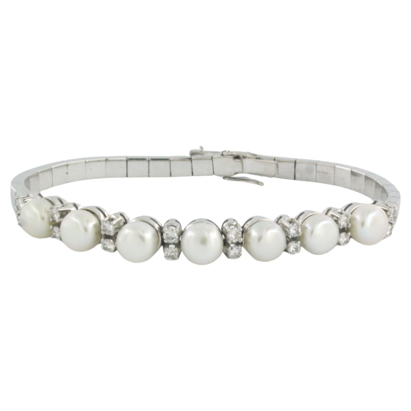 Bracelets set with pearls and diamonds 18k white gold For Sale