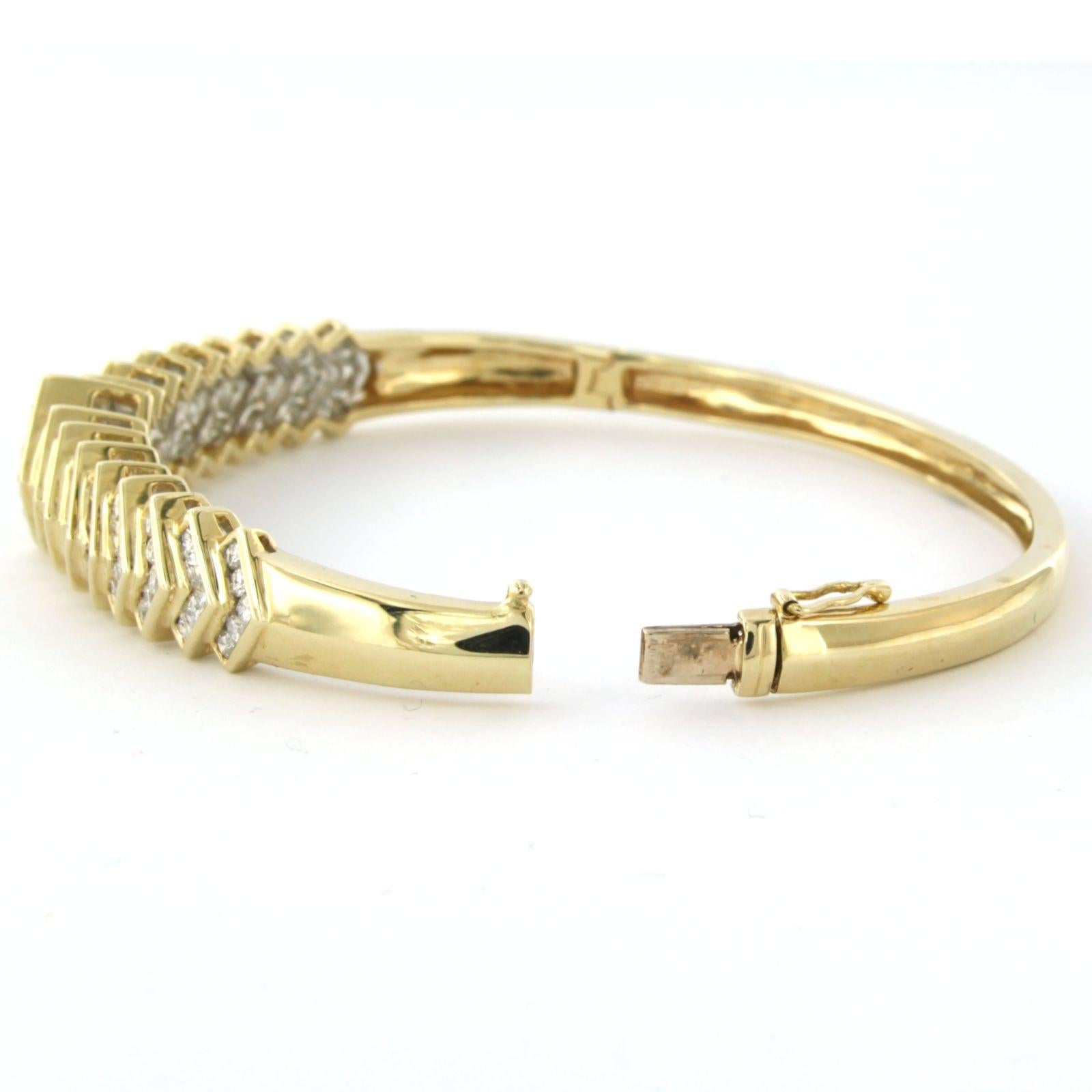 Women's Bracelot with brilliant and princess cut diamonds up to 2.50ct 14k yellow gold For Sale