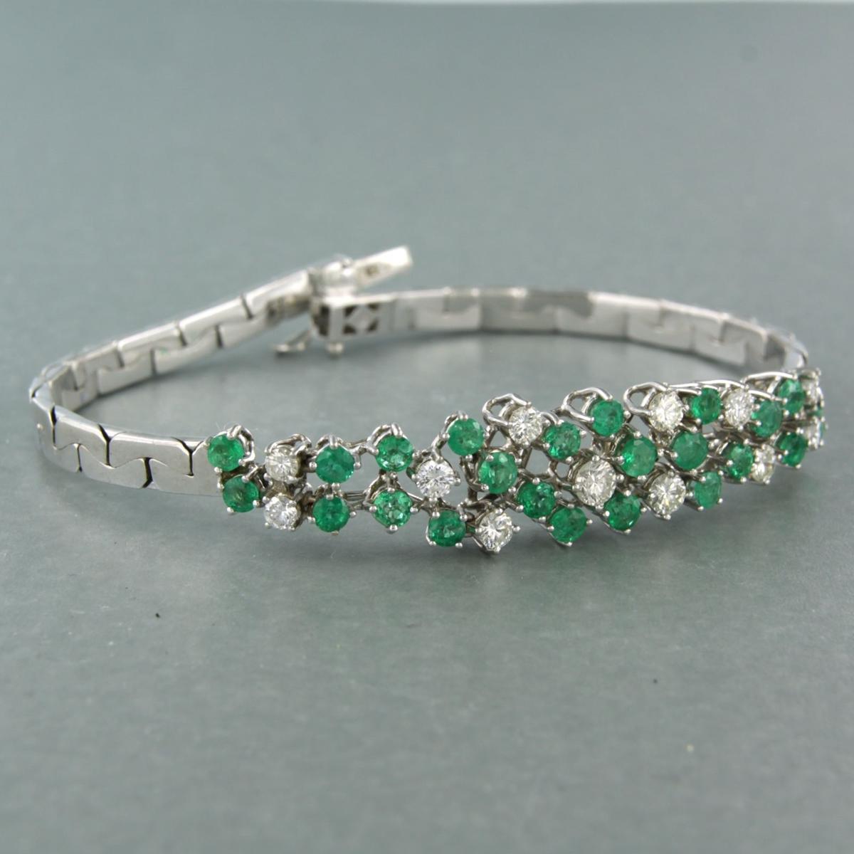 Armband mit Smaragd und Diamanten aus 18 Karat Weißgold (Brillantschliff) im Angebot