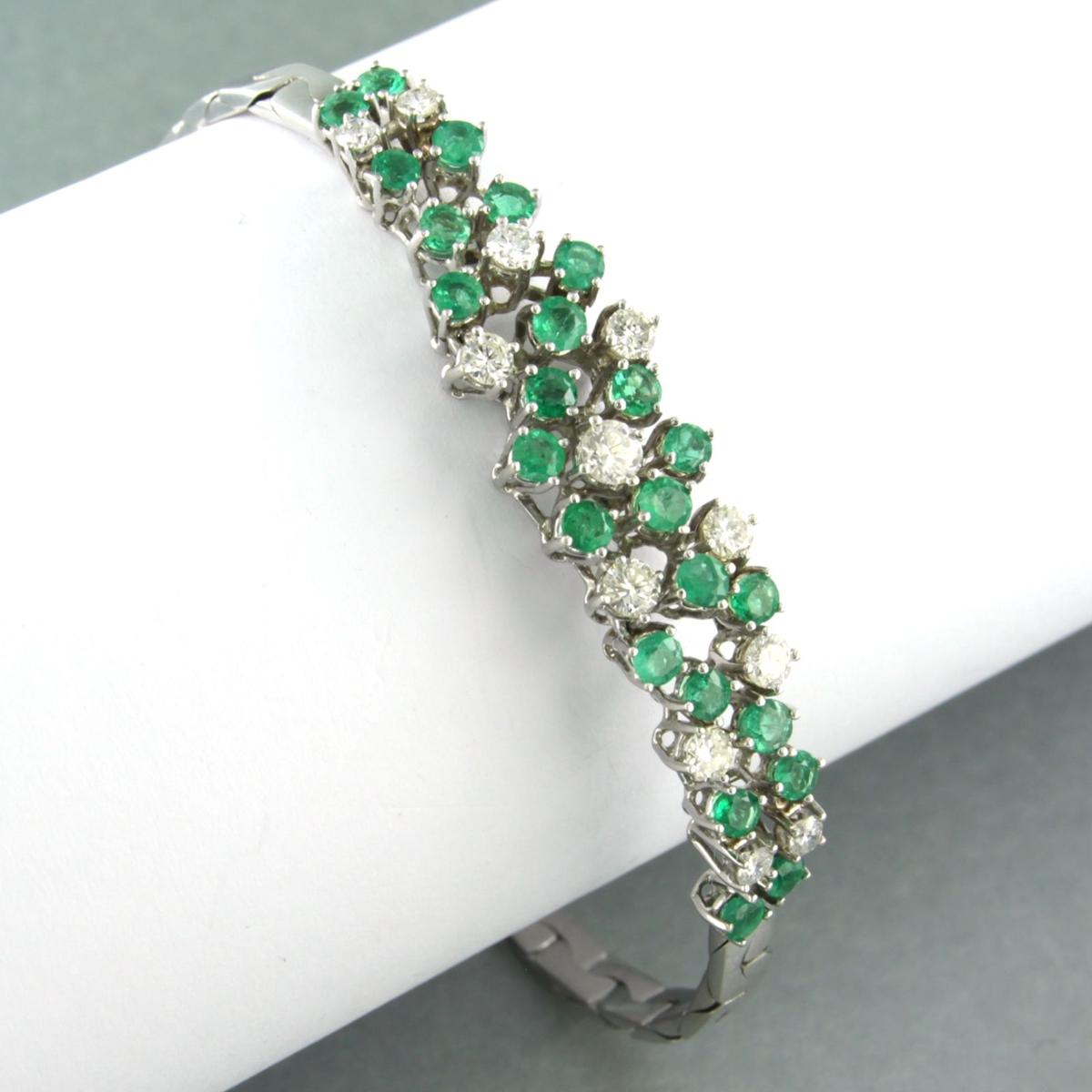 Women's Bracelot with emerald and diamonds 18k white gold For Sale