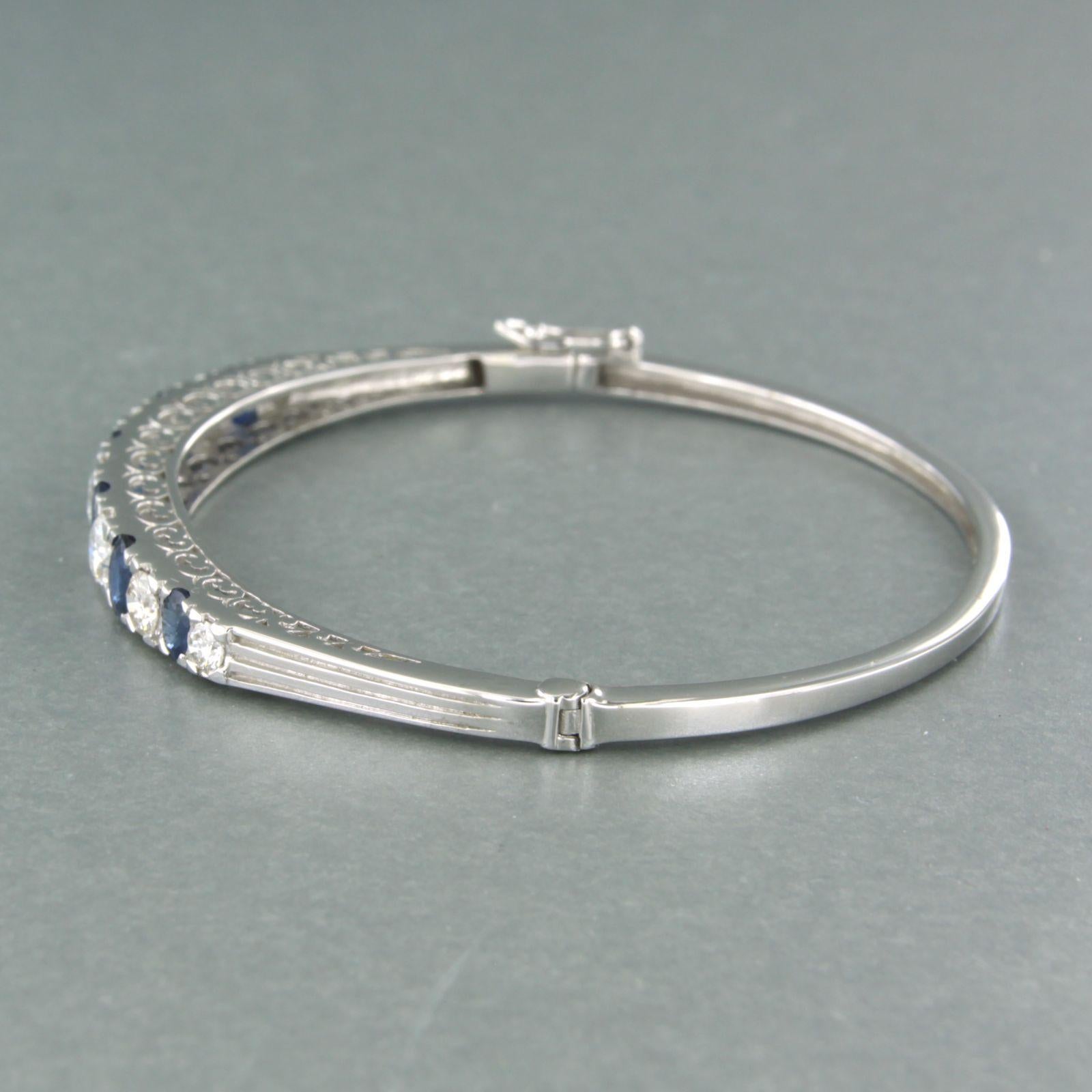 Bracelet en or blanc 14 carats avec saphirs et diamants jusqu'à 1,35 carat Pour femmes en vente