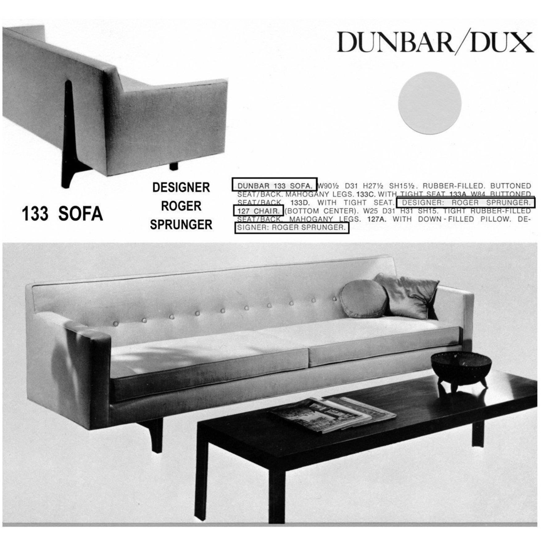 Canapé Bracket-Back modèle n°133 en acajou et cuir de Dunbar, vers 1955 en vente 13