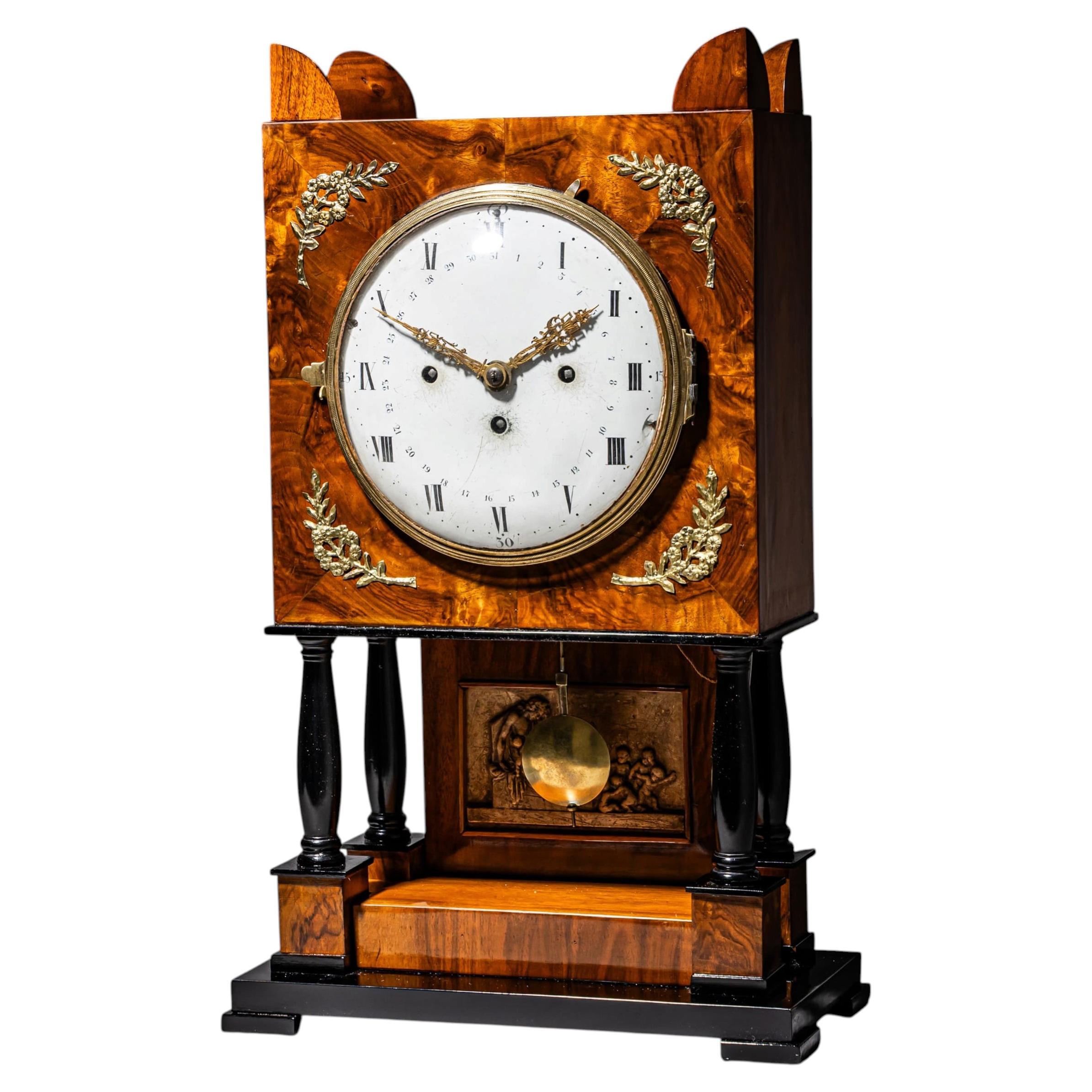 What is an antique bracket clock?