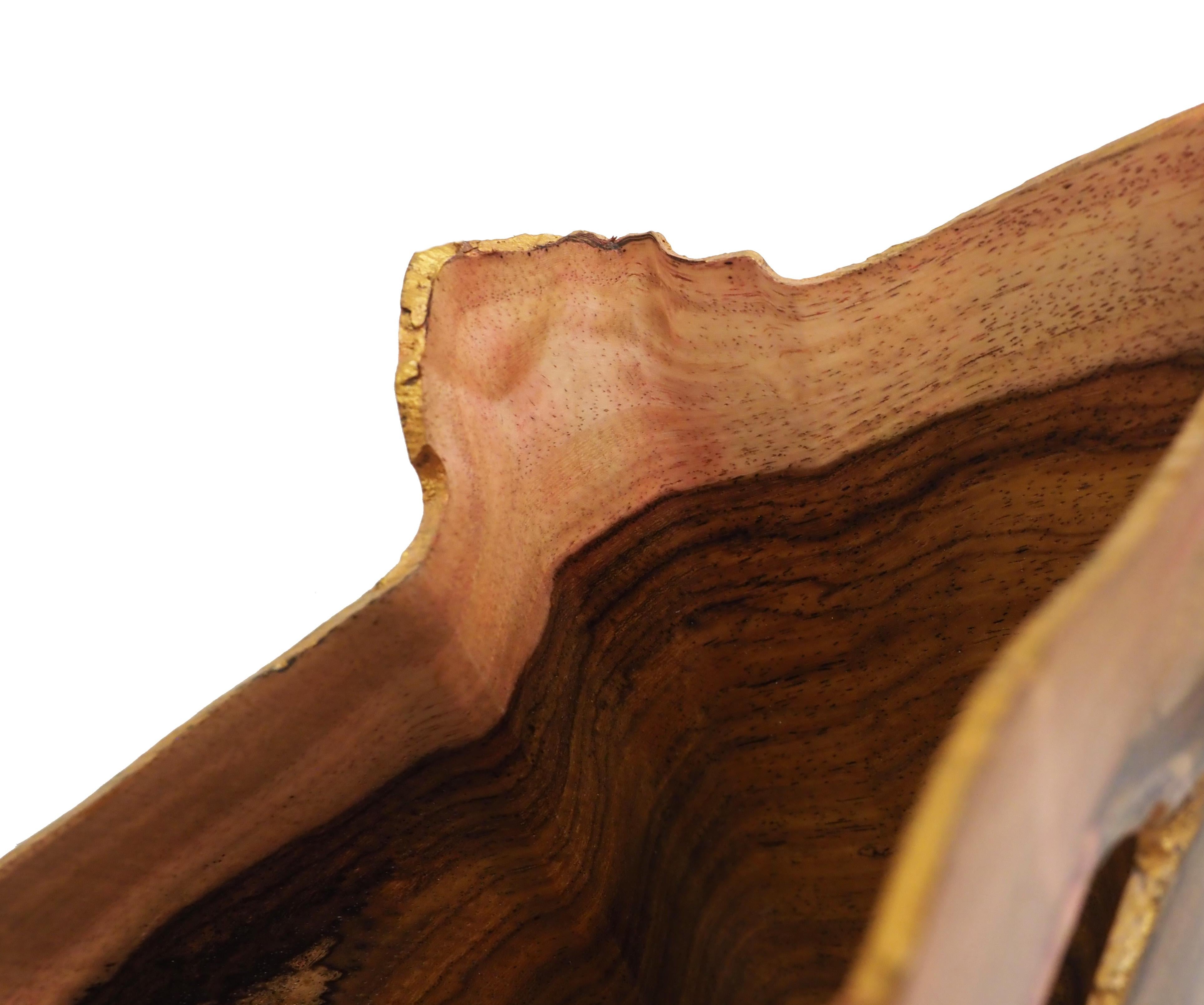 Stalactite von Brad Sells ist eine wunderschöne Skulptur aus indischem Palisanderholz, die von Hand getönt wurde.