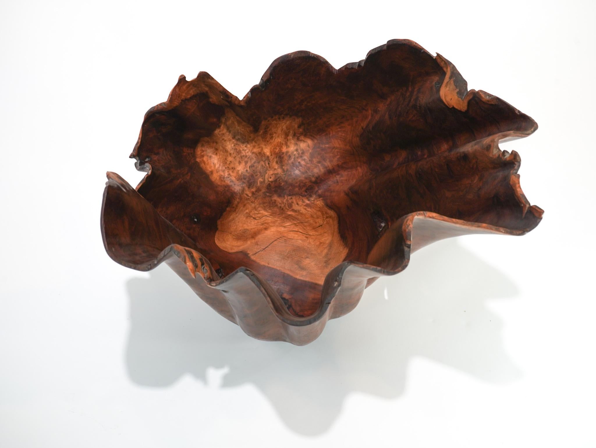 Brad Sells Organic Modern Redwood Abstract Vessel Sculpture 1997 In Good Condition For Sale In Chalk Hill, PA