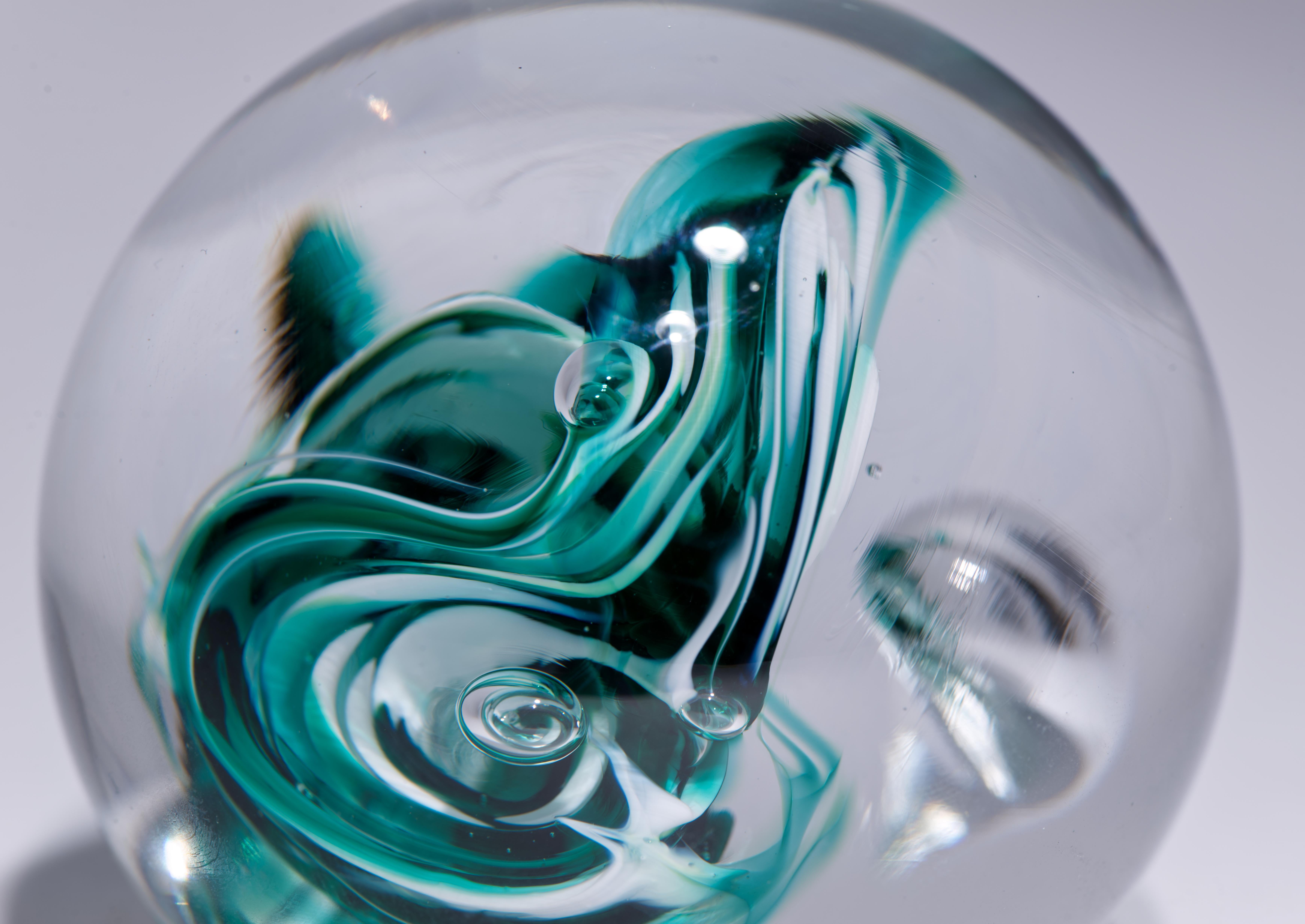 Brad Shute Abstract Paperweight, American Art Glass For Sale 2