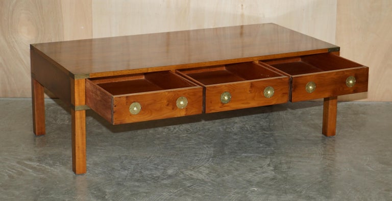 BRADLEY FURNITURE BURR YEW & ELM BRASS MiLITARY CAMPAIGN 3 DRAWER COFFEE TABLE 9