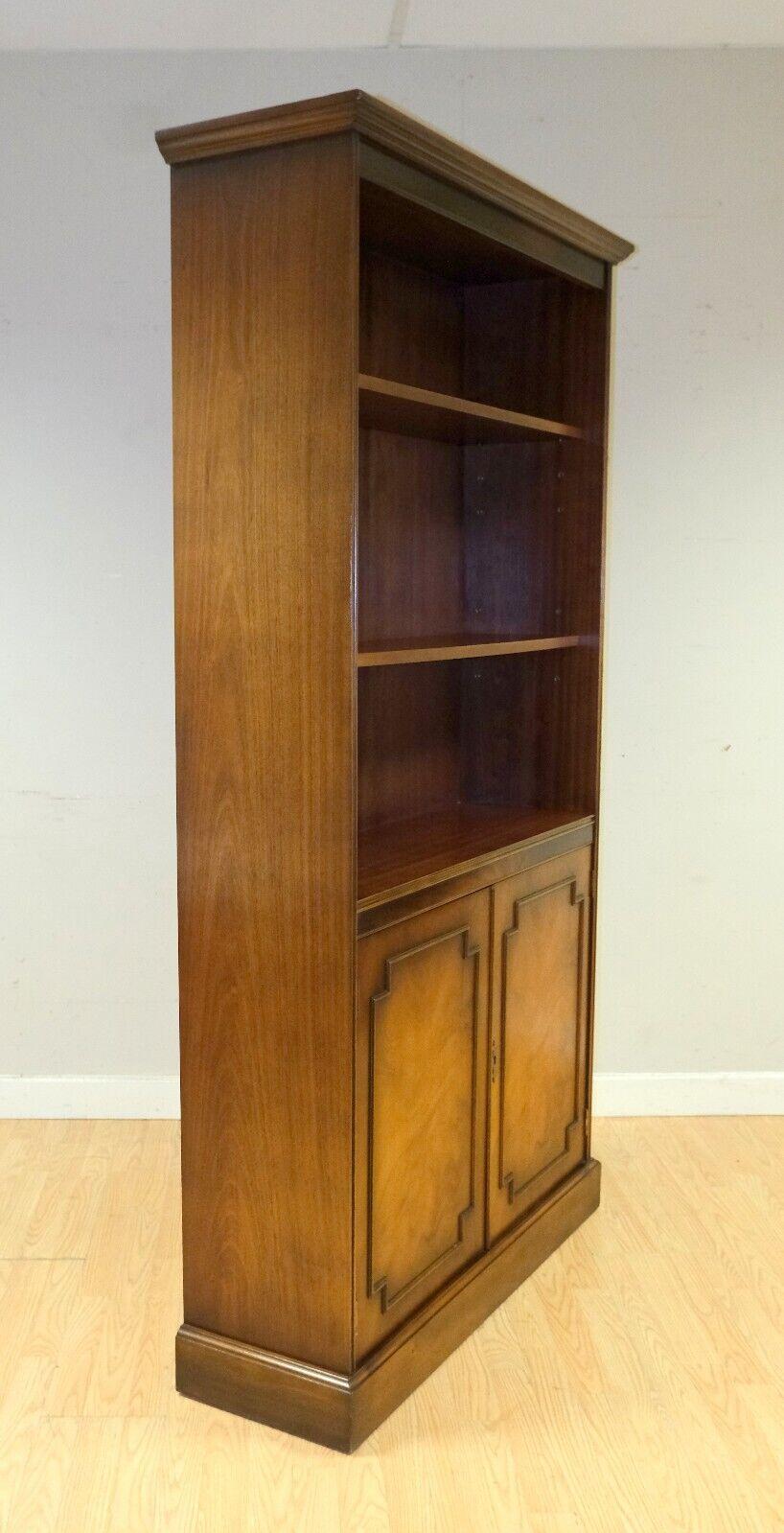 English BRADLEY FURNITURE ENGLAND YEW WOOD OPEN LiBRARY BOOKCASE CUPBOARD BASE For Sale