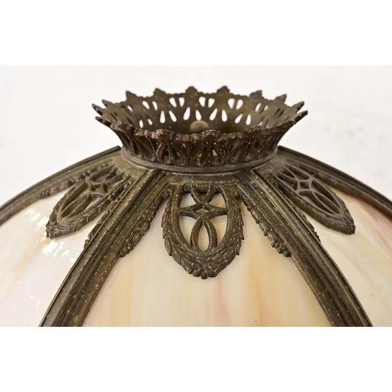 Bradley & Hubbard Antigua lámpara de sobremesa de cristal de escoria Art Nouveau, circa 1910 en venta 2