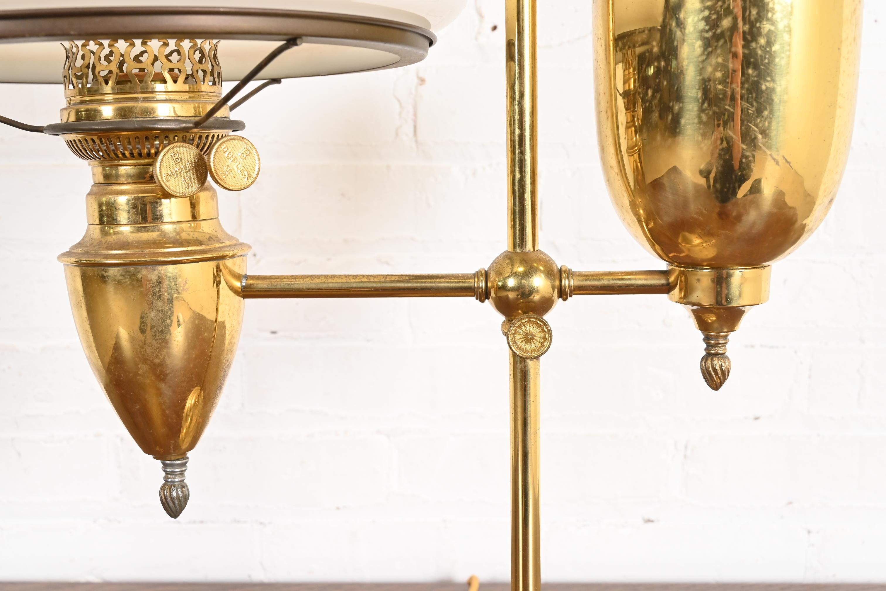 Bradley & Hubbard Lampe d'étudiant en laiton, ancienne, Arts & Crafts en vente 2
