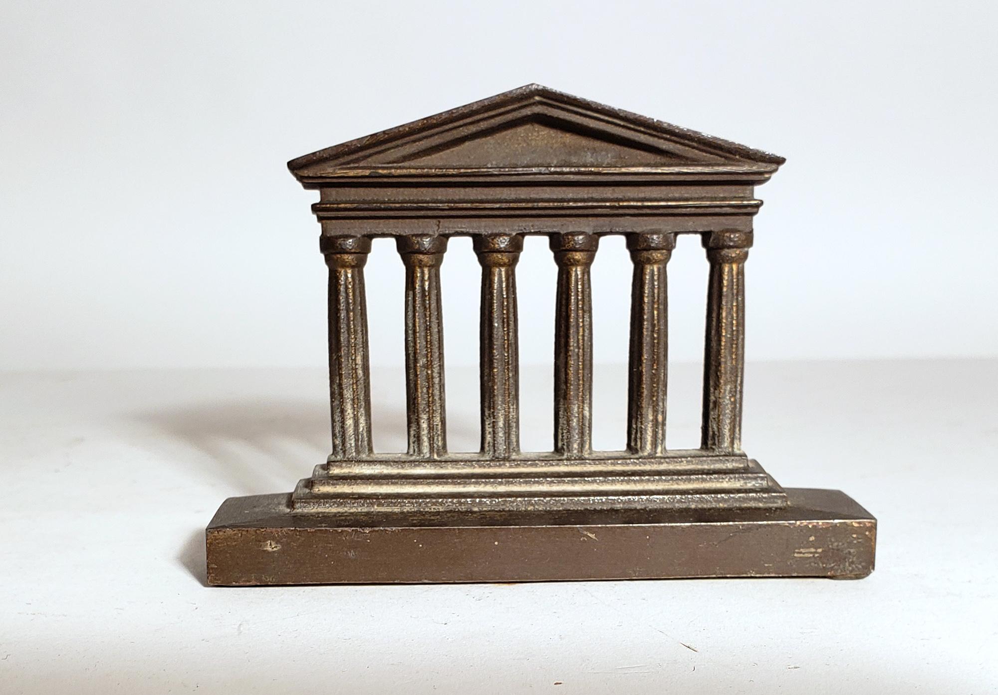 Bradley & Hubbard Serre-livres - Colonnes et arcs de temples grecs anciens Bon état - En vente à Downingtown, PA