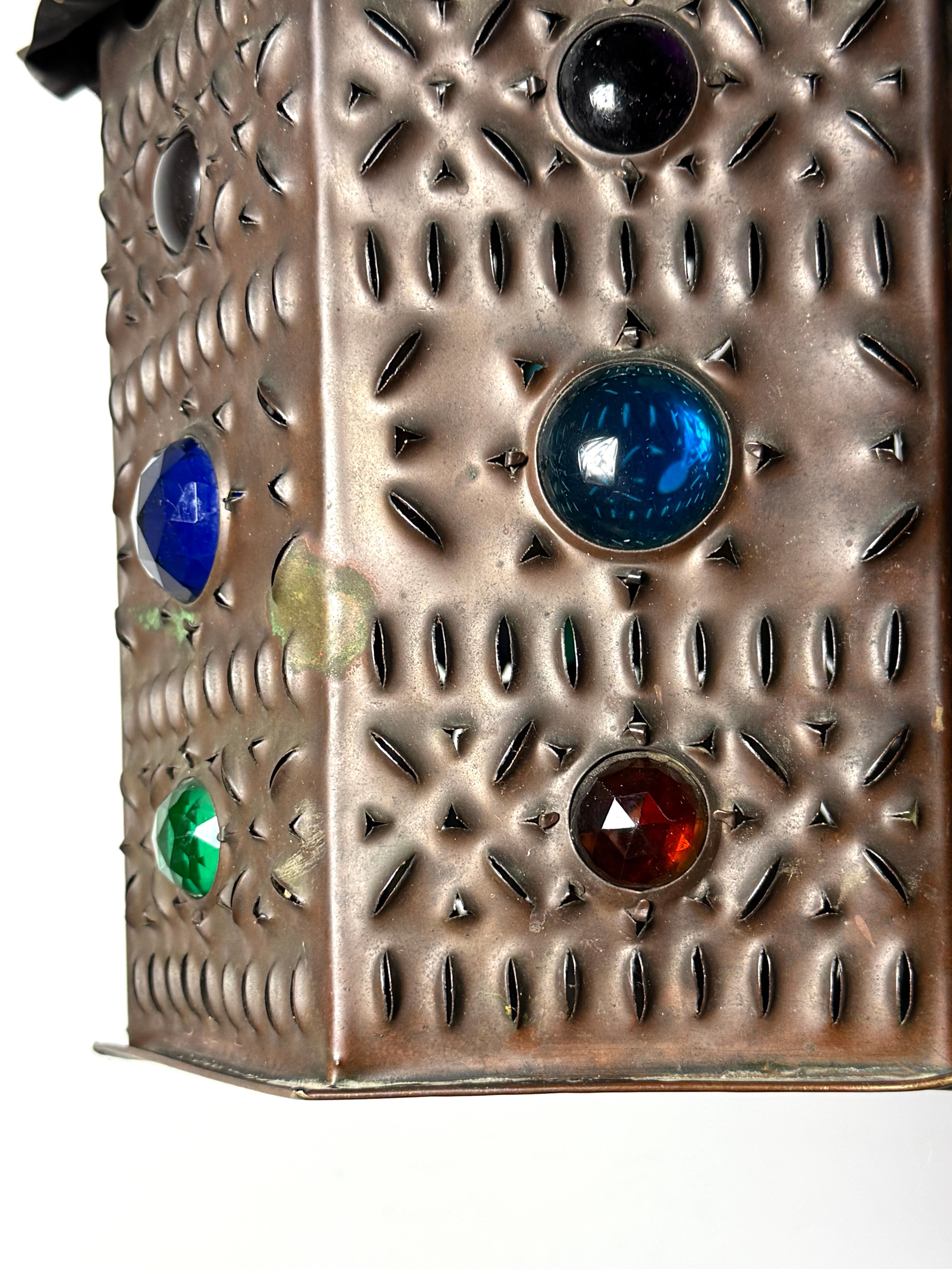 Farol colgante de latón perforado estilo Bradley & Hubbard Aesthetic Movement en venta 5