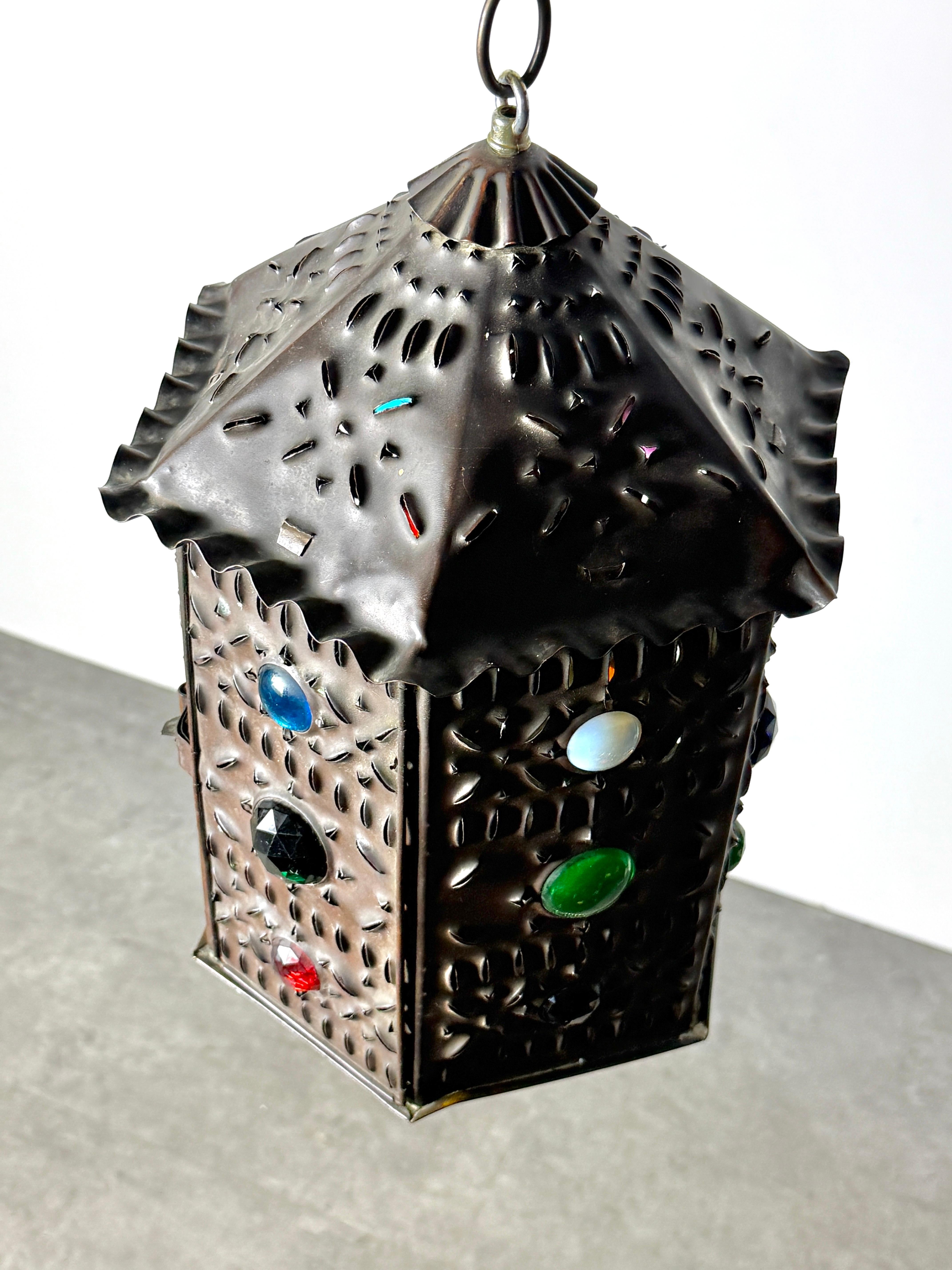 Farol colgante de latón perforado estilo Bradley & Hubbard Aesthetic Movement en venta 2