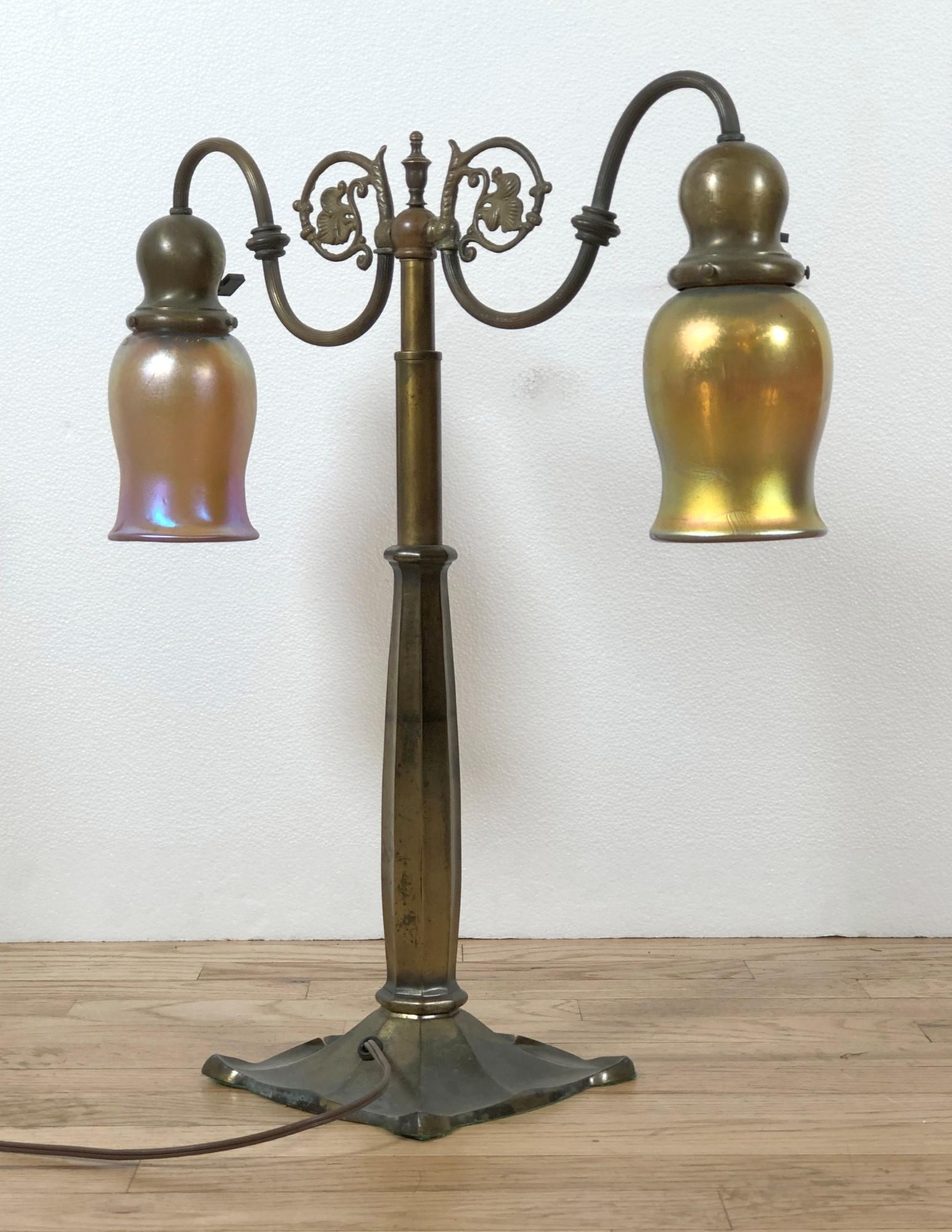 Bradley & Hubbard Table Lamp W/ 2-Arms and Iridescent Art Glass Shades In Good Condition In New York, NY