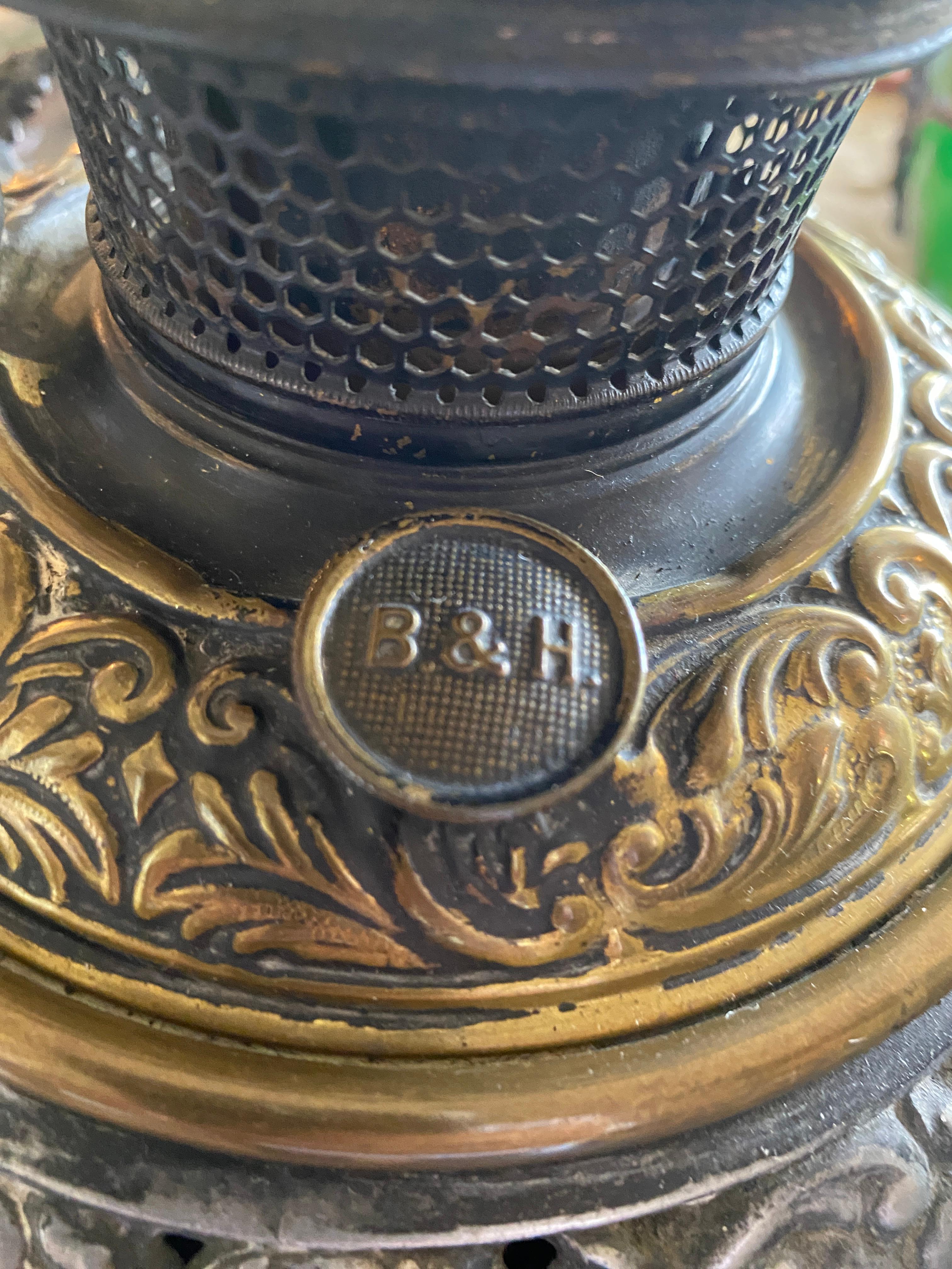 bradley & hubbard oil lamp identification