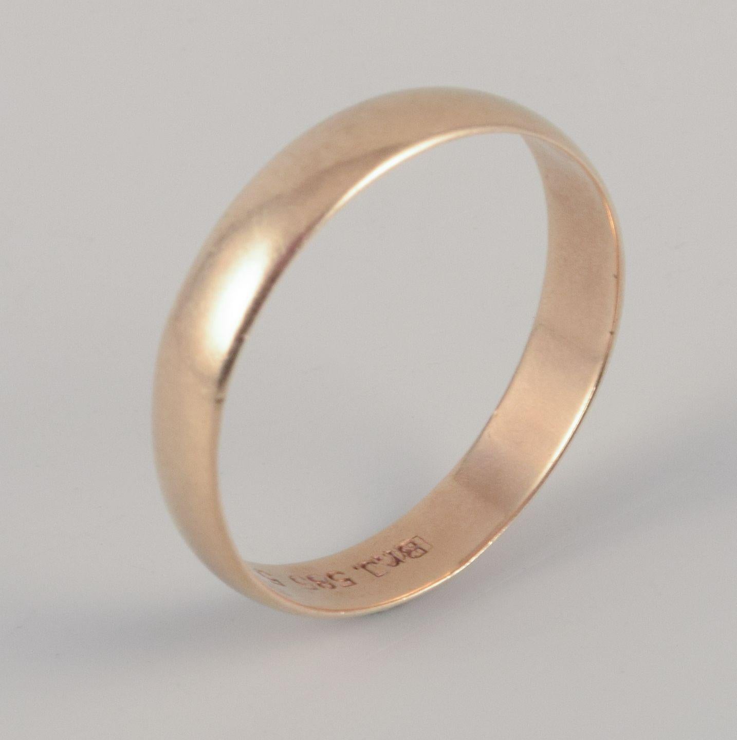 Women's or Men's Bræmer Jensen, Danish goldsmith. 14 karat alliance ring. For Sale