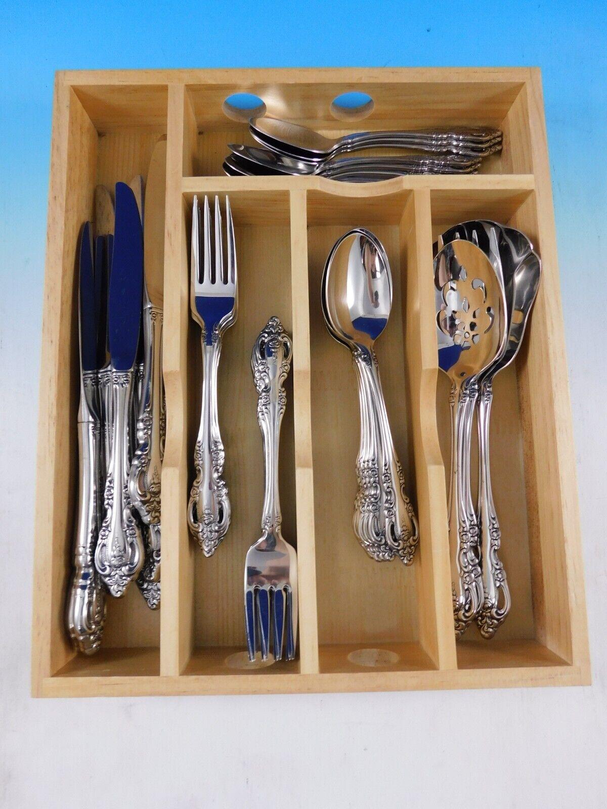 Brahms by Oneida Stainless Steel Flatware set, 43 pieces. This set includes:

8 Knives, 9 1/8