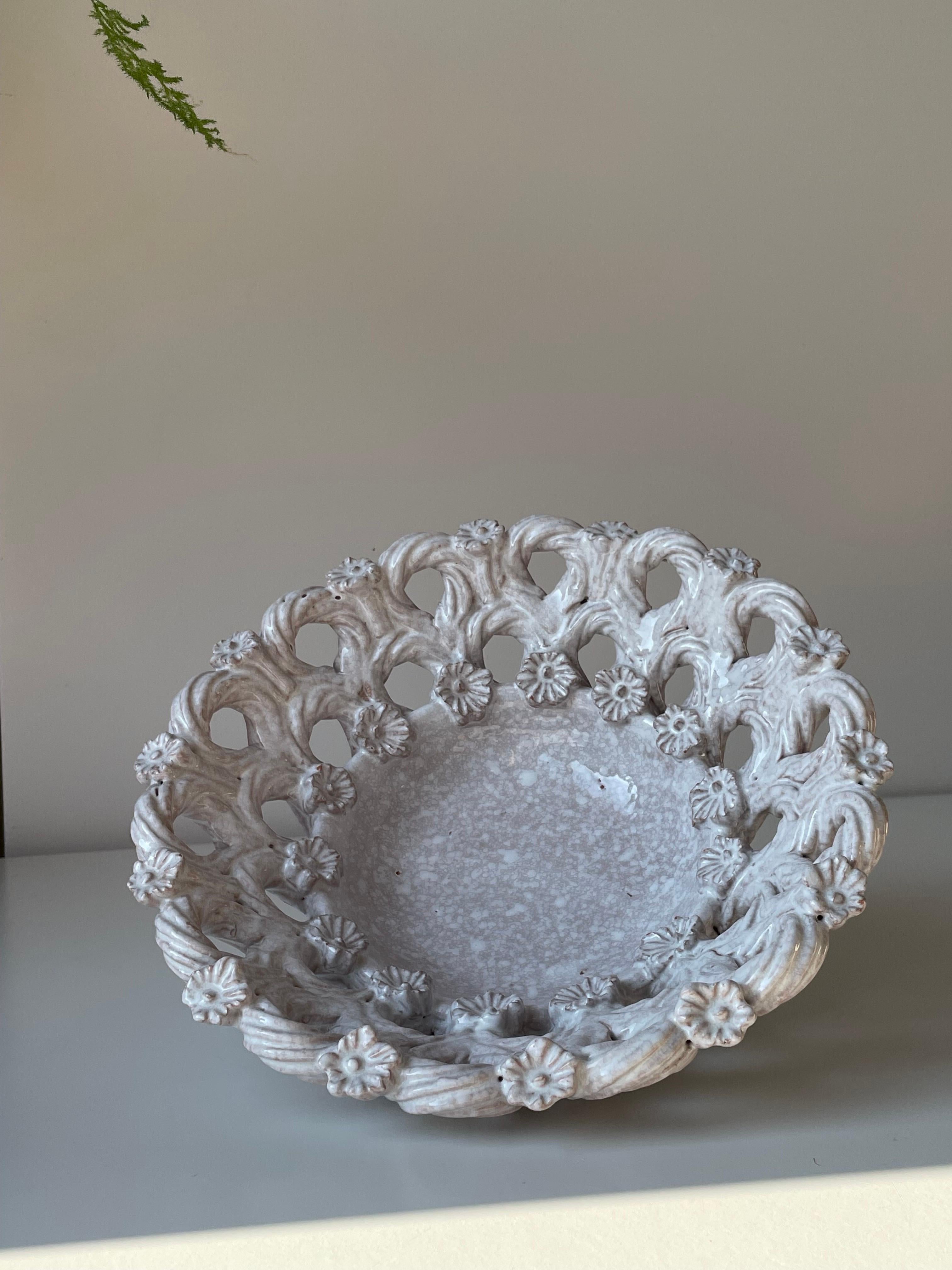 Italian 1950s Braided Ceramic Decorative Bowl For Sale 3