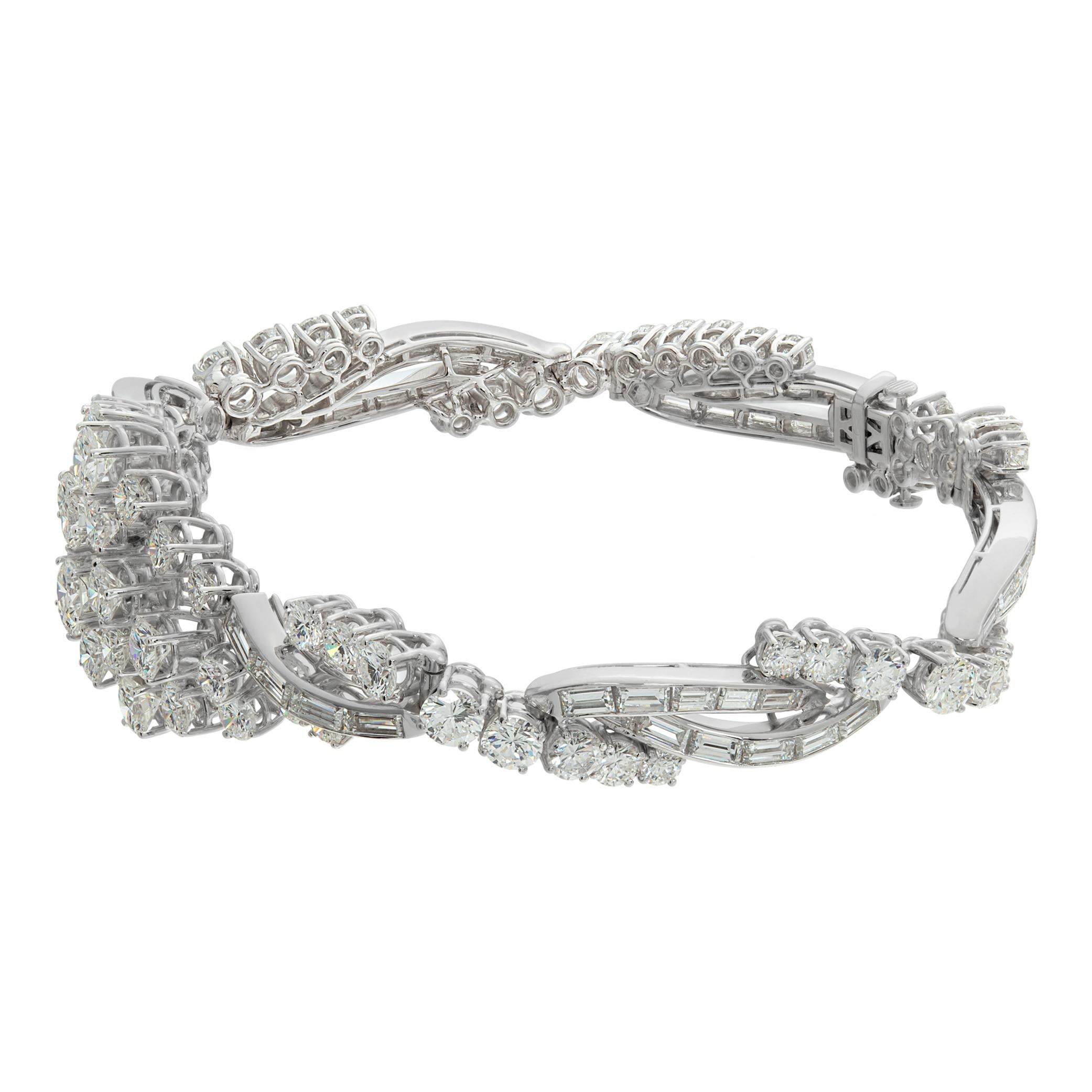 Bracelet en or blanc tressé Excellent état - En vente à Surfside, FL