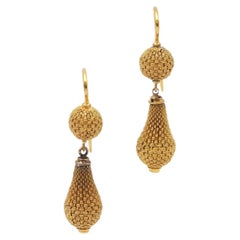 Braided gold drop earrings in 18 karat gold  Maison Mohs